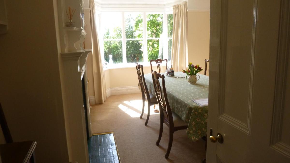 Bijou B&B Lulworth view 4