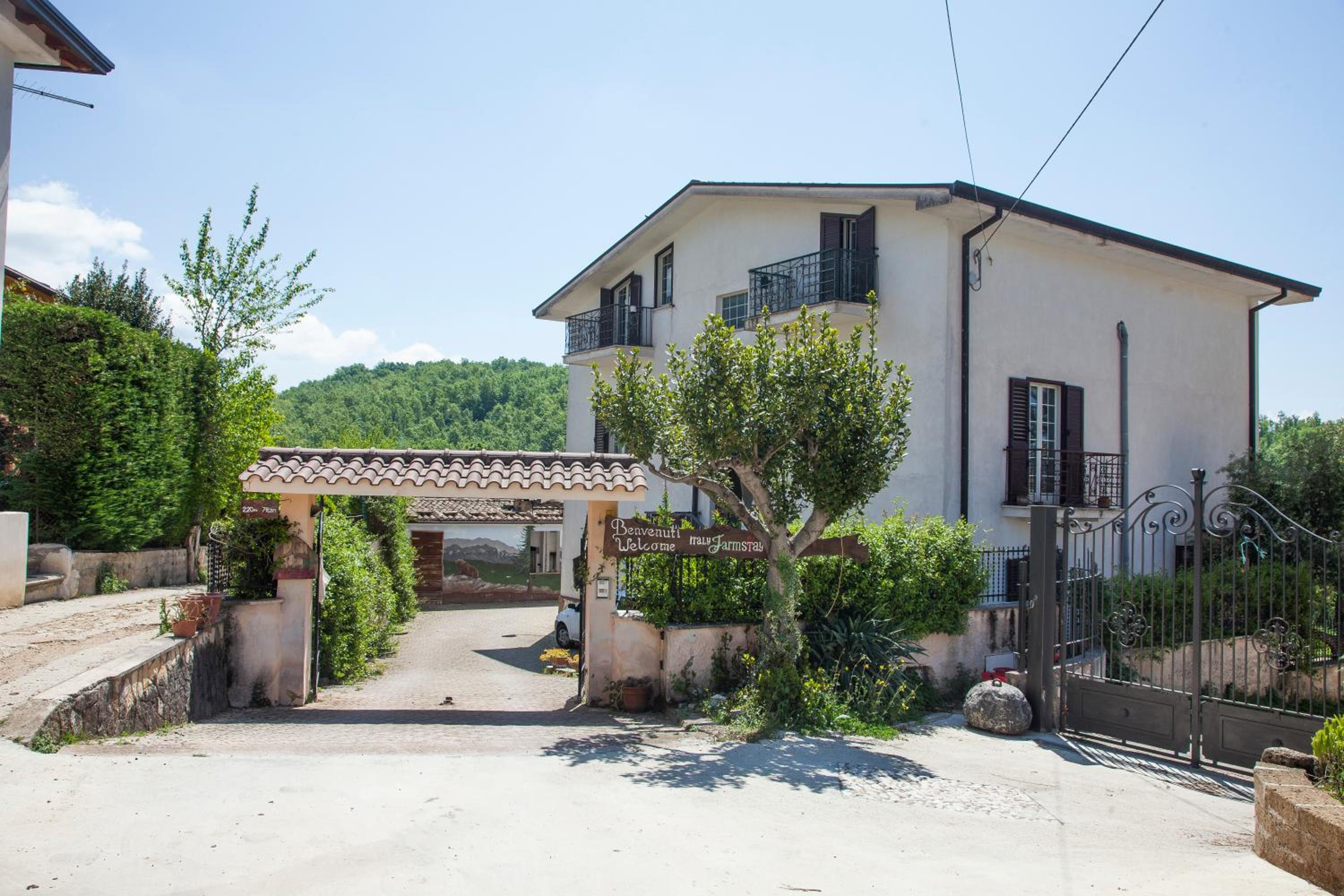 Italyfarmstay view 2