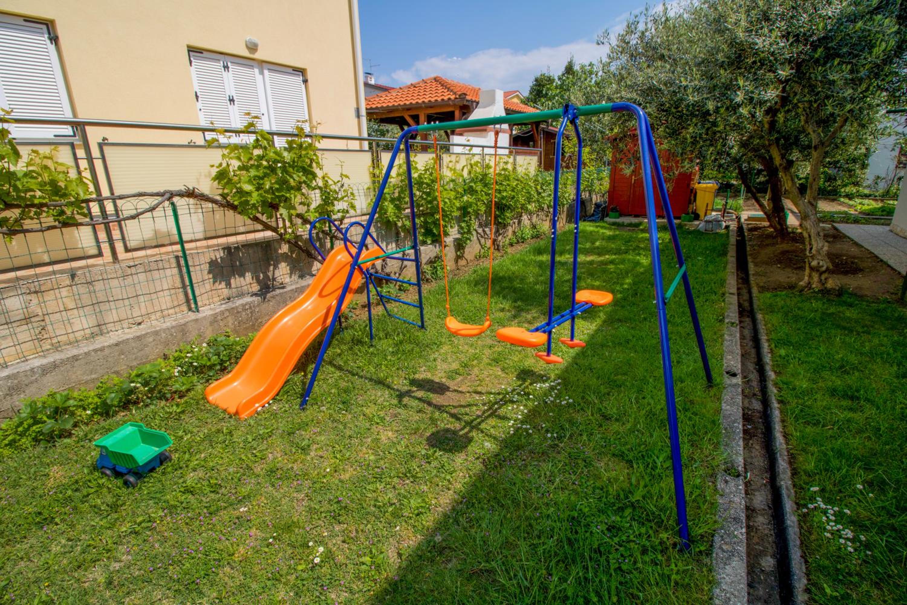 Photo 15