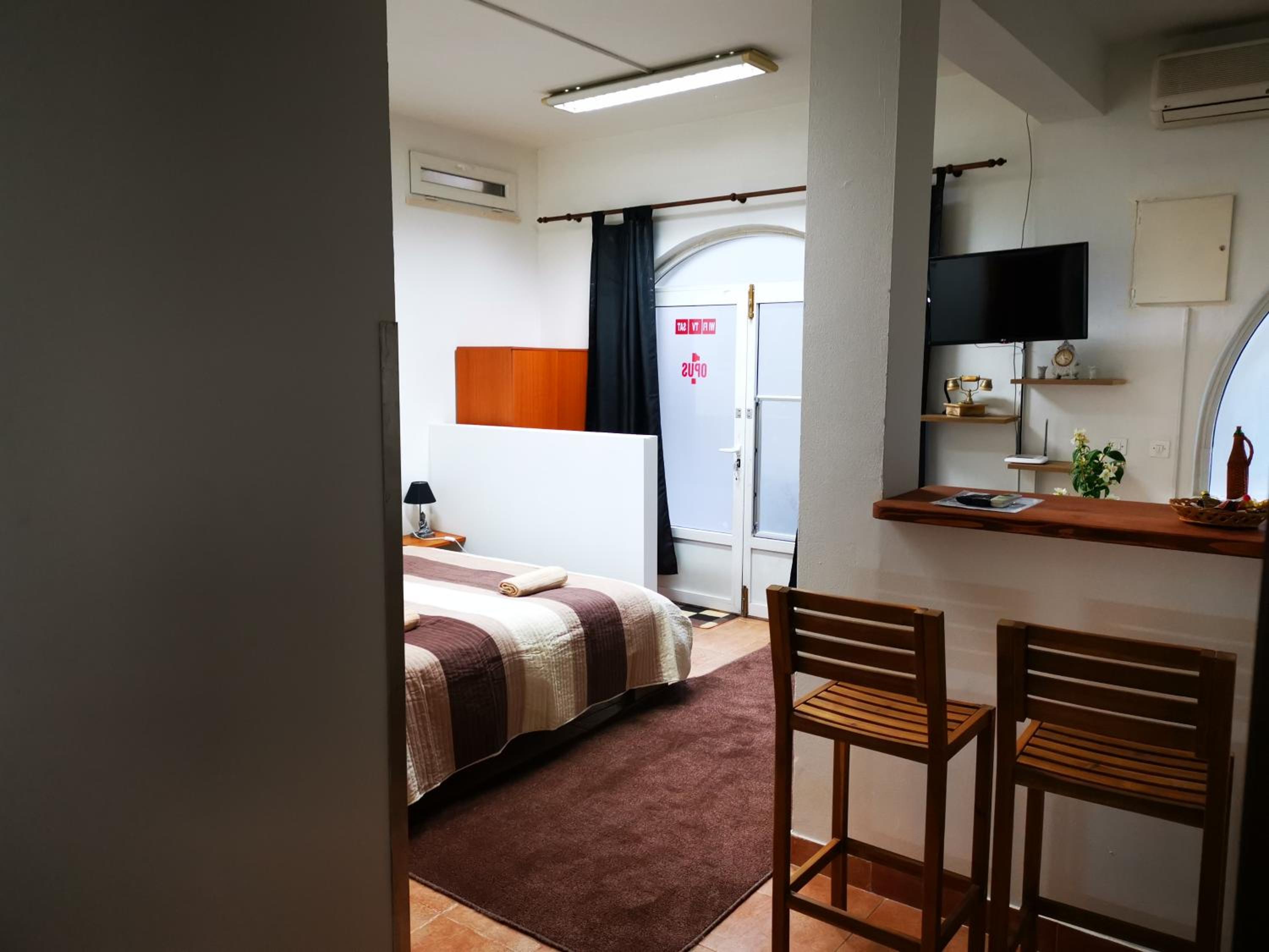 Opus One apartment Dubrovnik - Private parking