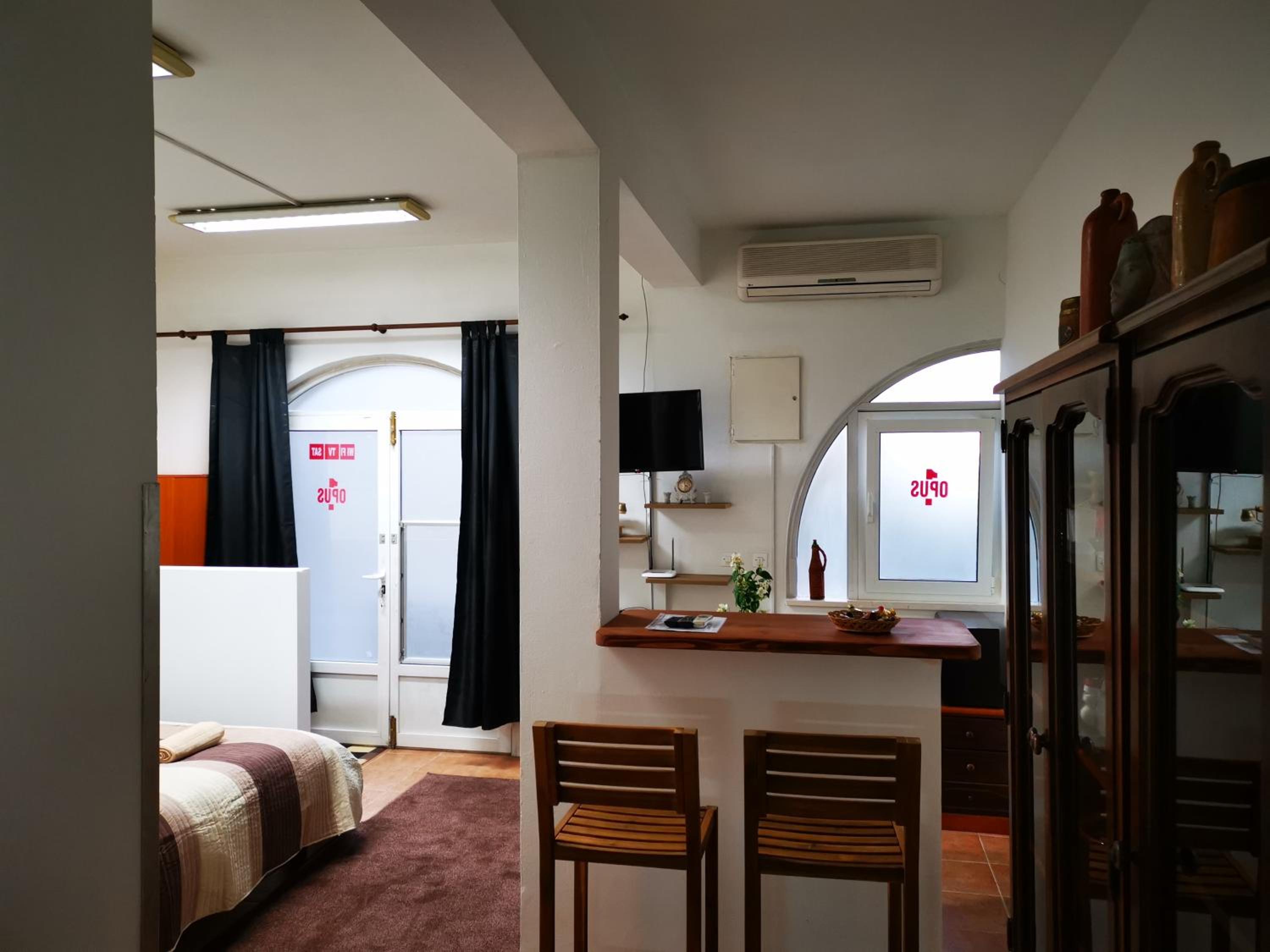 Opus One apartment Dubrovnik - Private parking