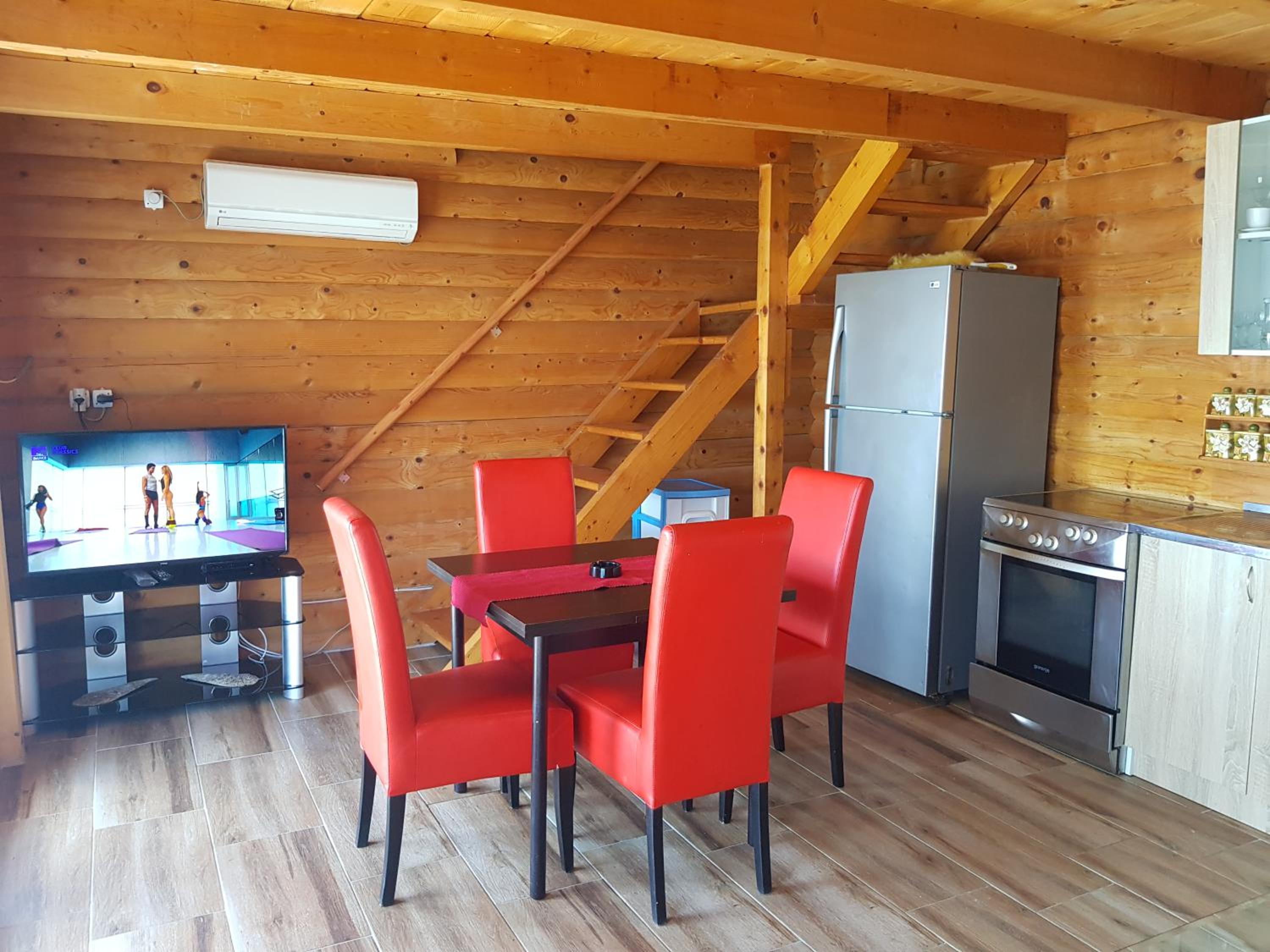 Summer Holiday House MM view 3