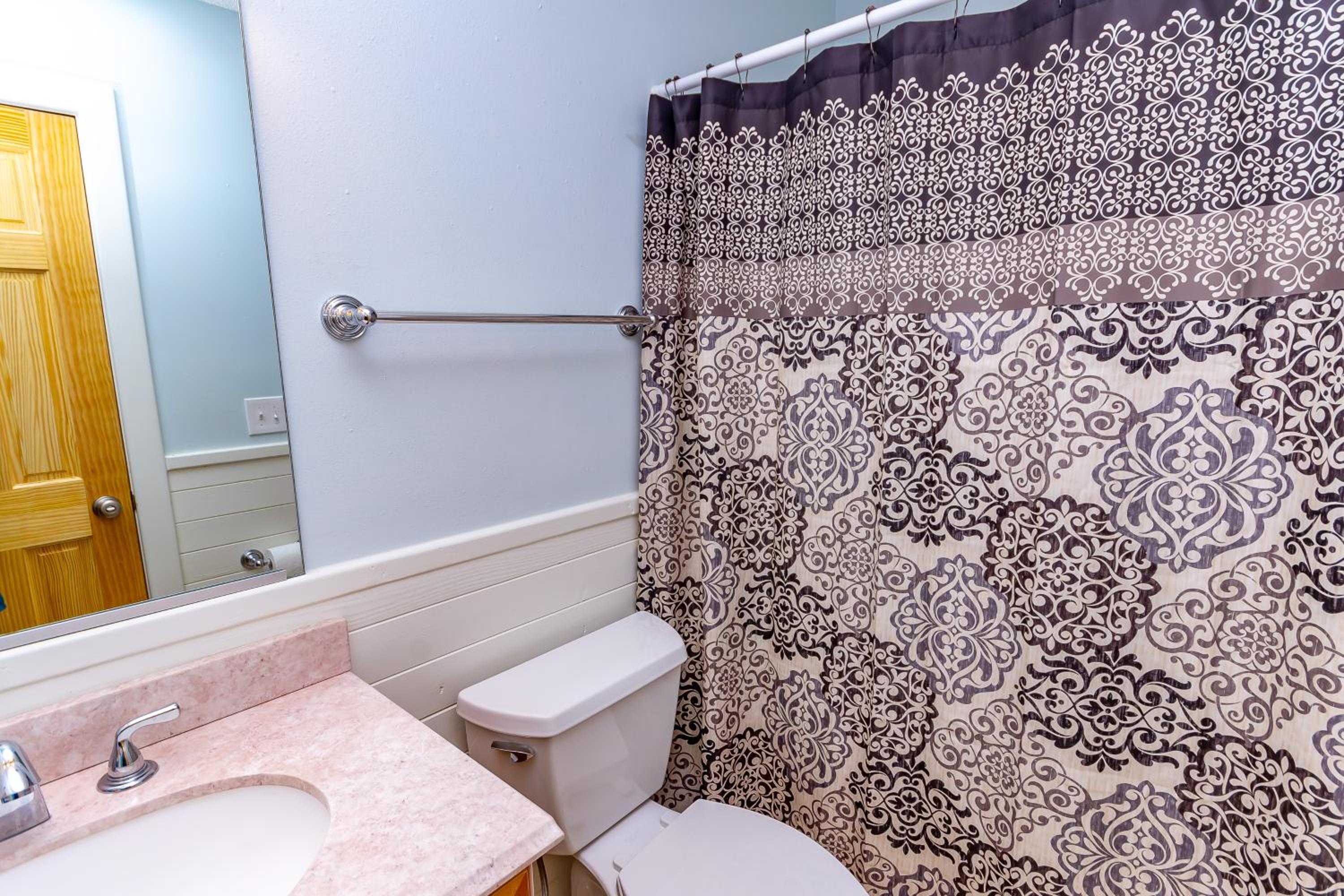 Jessea - Corolla, Ocean Sands, Oceanfront, Ocean Views, Private Walkway to Beach, Pool, Hot Tub