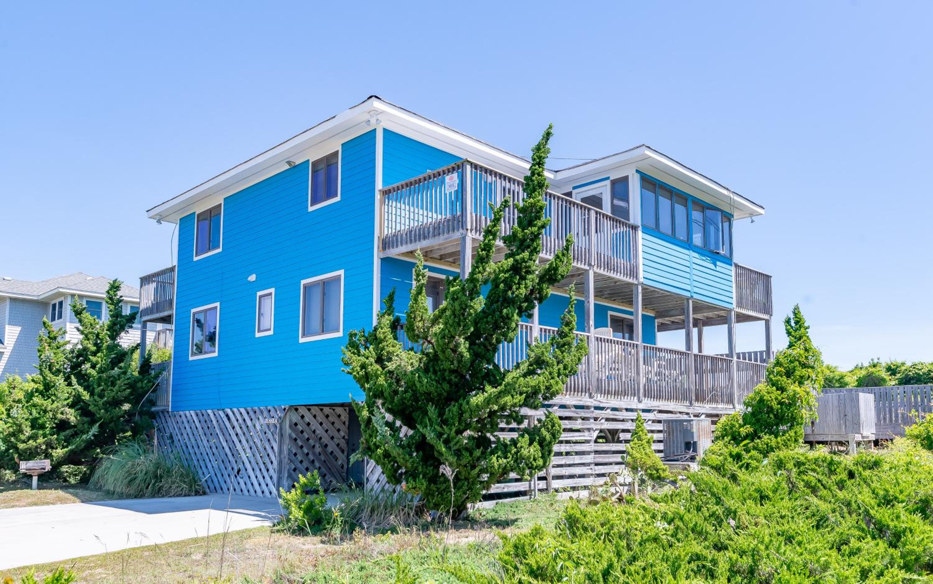 Jessea - Corolla, Ocean Sands, Oceanfront, Ocean Views, Private Walkway to Beach, Pool, Hot Tub