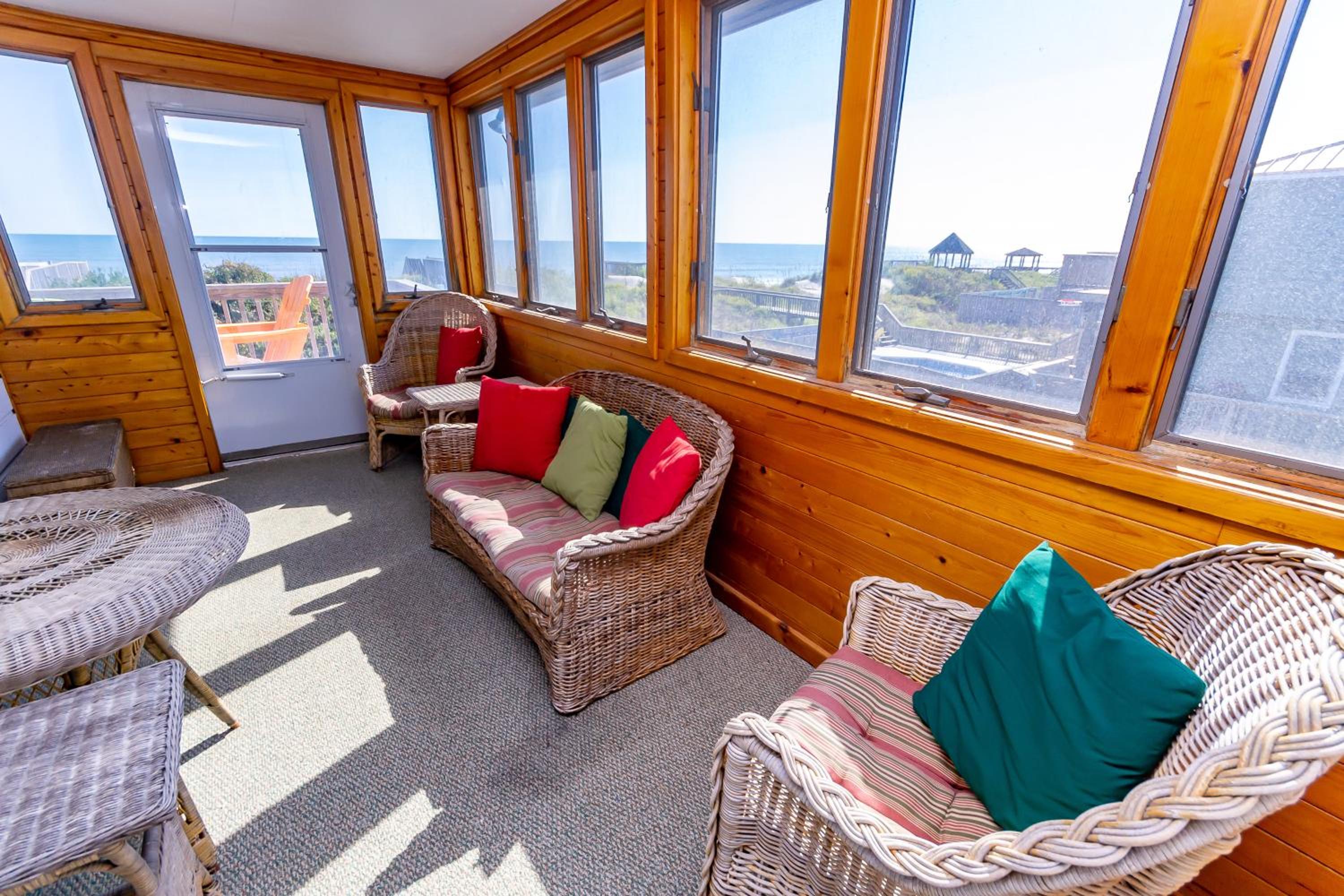 Jessea - Corolla, Ocean Sands, Oceanfront, Ocean Views, Private Walkway to Beach, Pool, Hot Tub