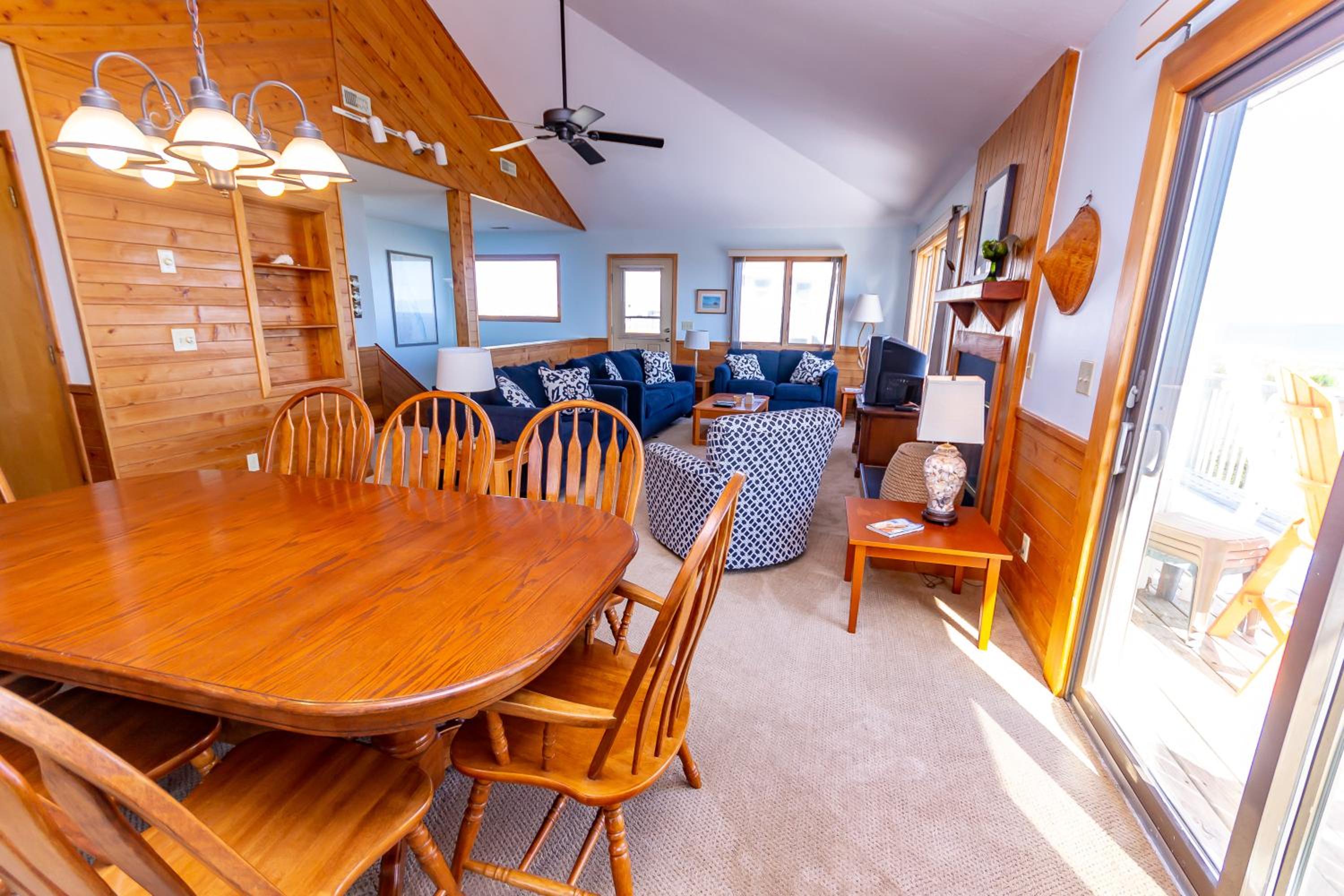 Jessea - Corolla, Ocean Sands, Oceanfront, Ocean Views, Private Walkway to Beach, Pool, Hot Tub