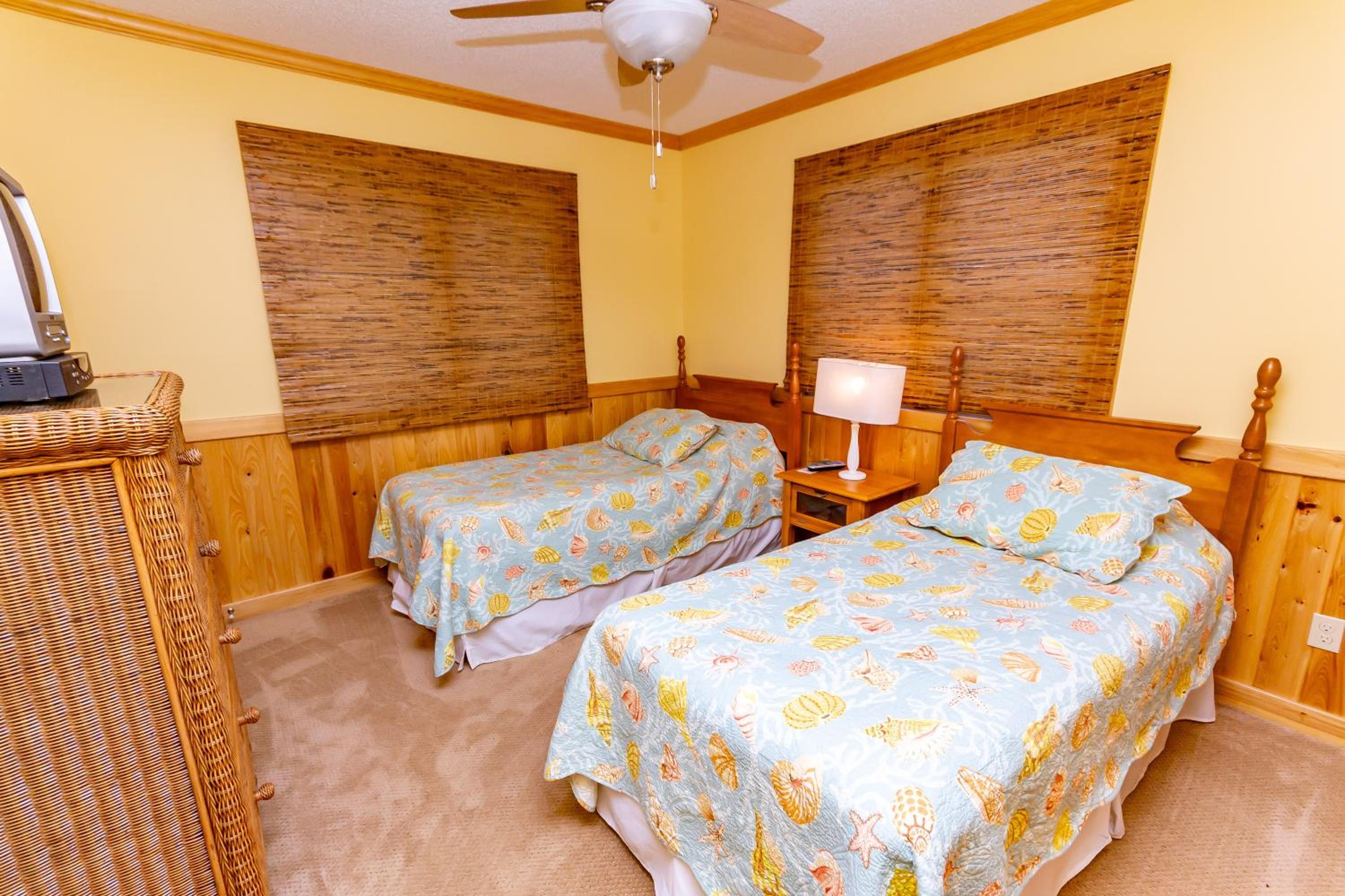 Jessea - Corolla, Ocean Sands, Oceanfront, Ocean Views, Private Walkway to Beach, Pool, Hot Tub