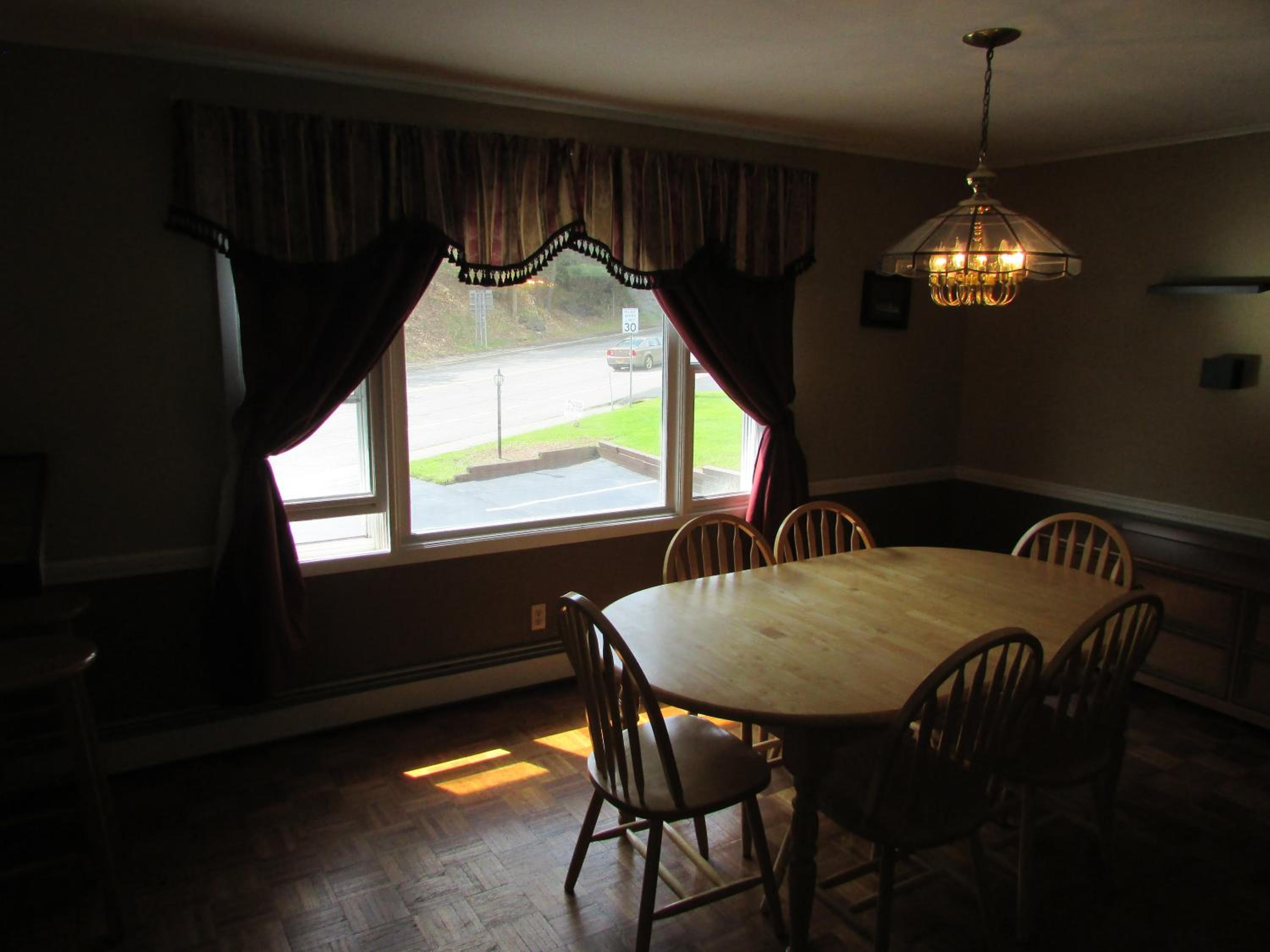 The Lake George Inn