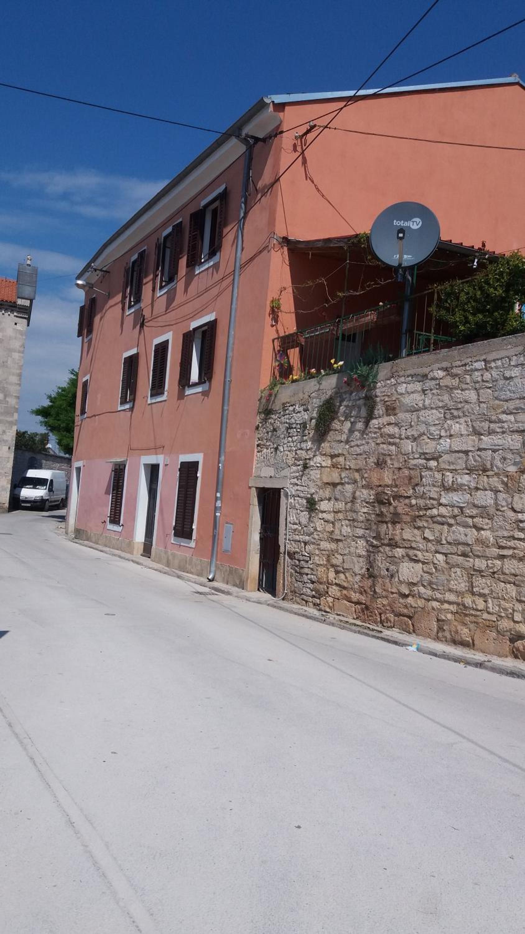 Hotel Apartment Henna Pula - Image 1