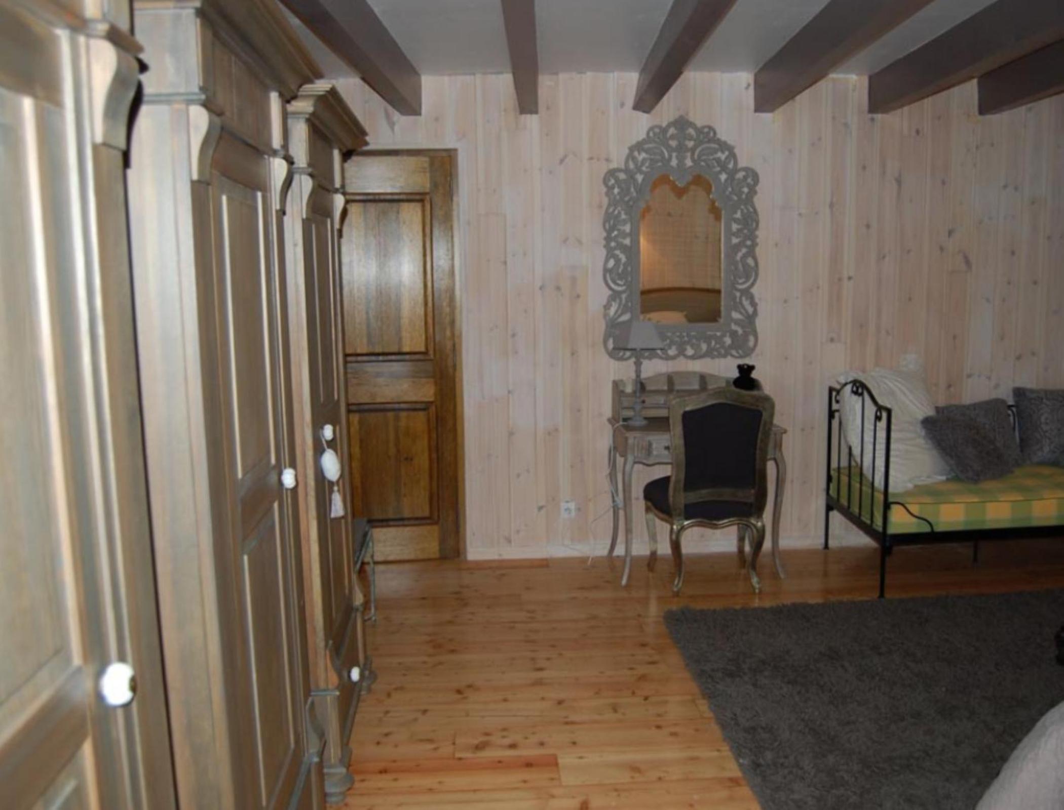 Photo 42