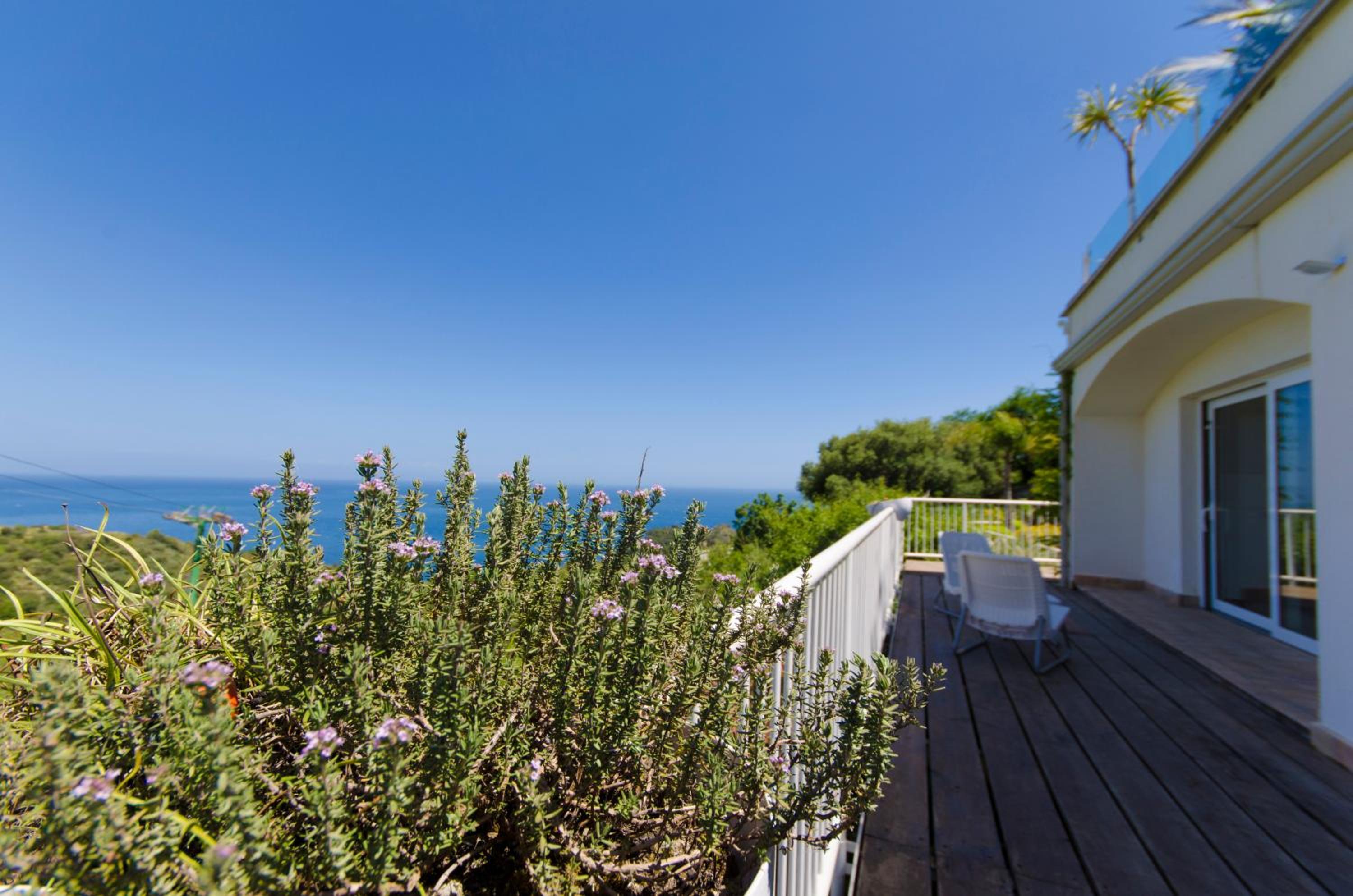 Luxury Taorum villa with spectacular sea views in Taormina