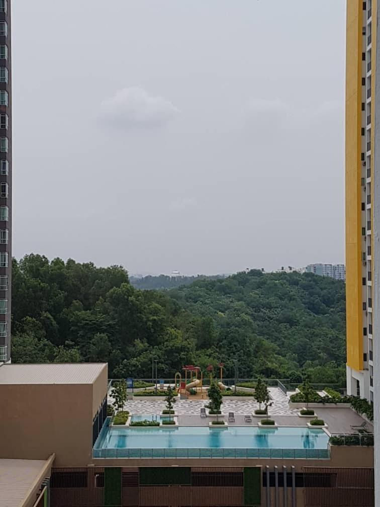 Enjoy Cozy 2 Room Condo at Mesahill Nilai (15 mins to KLIA) photo 1
