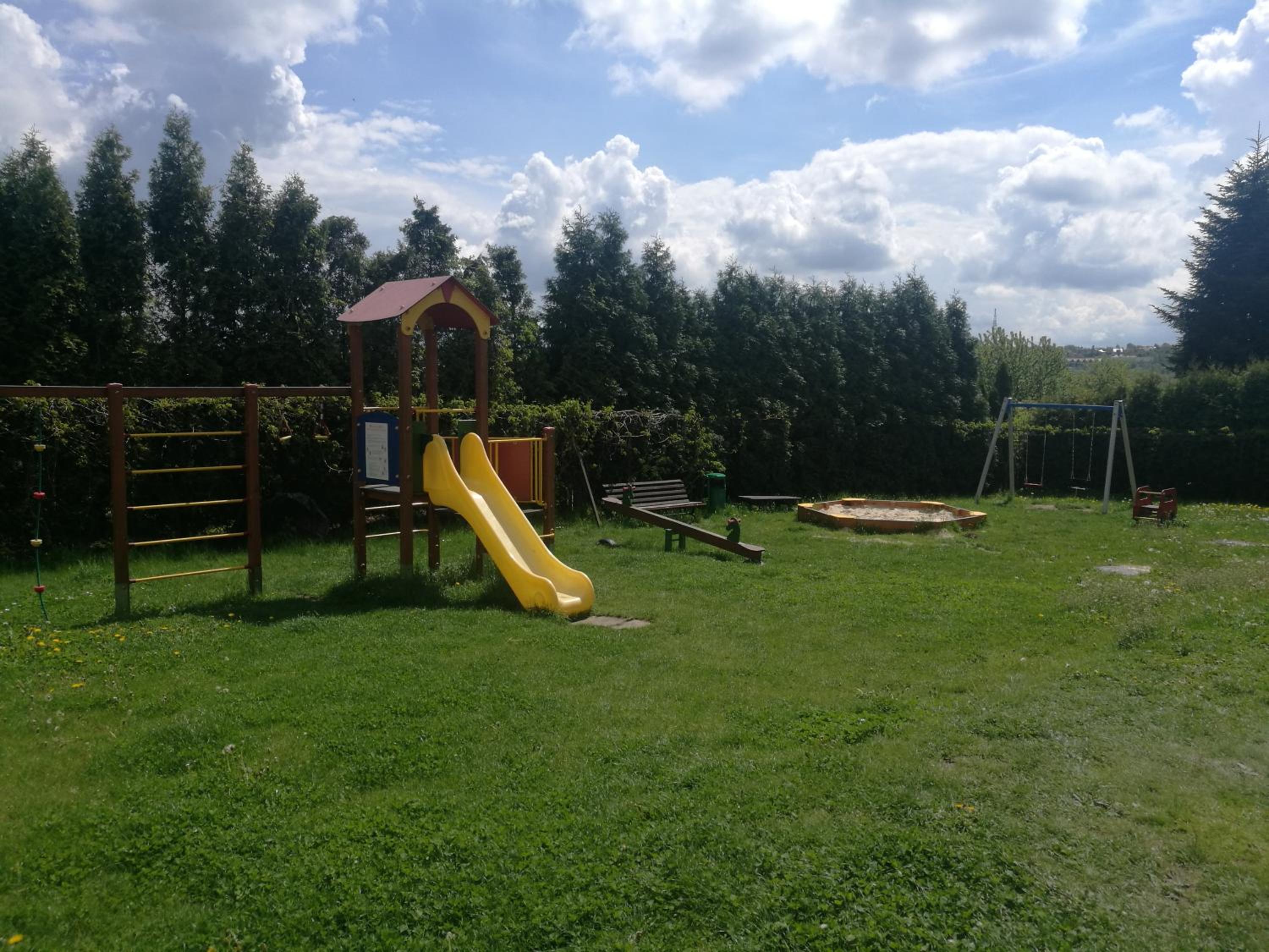 Photo 8