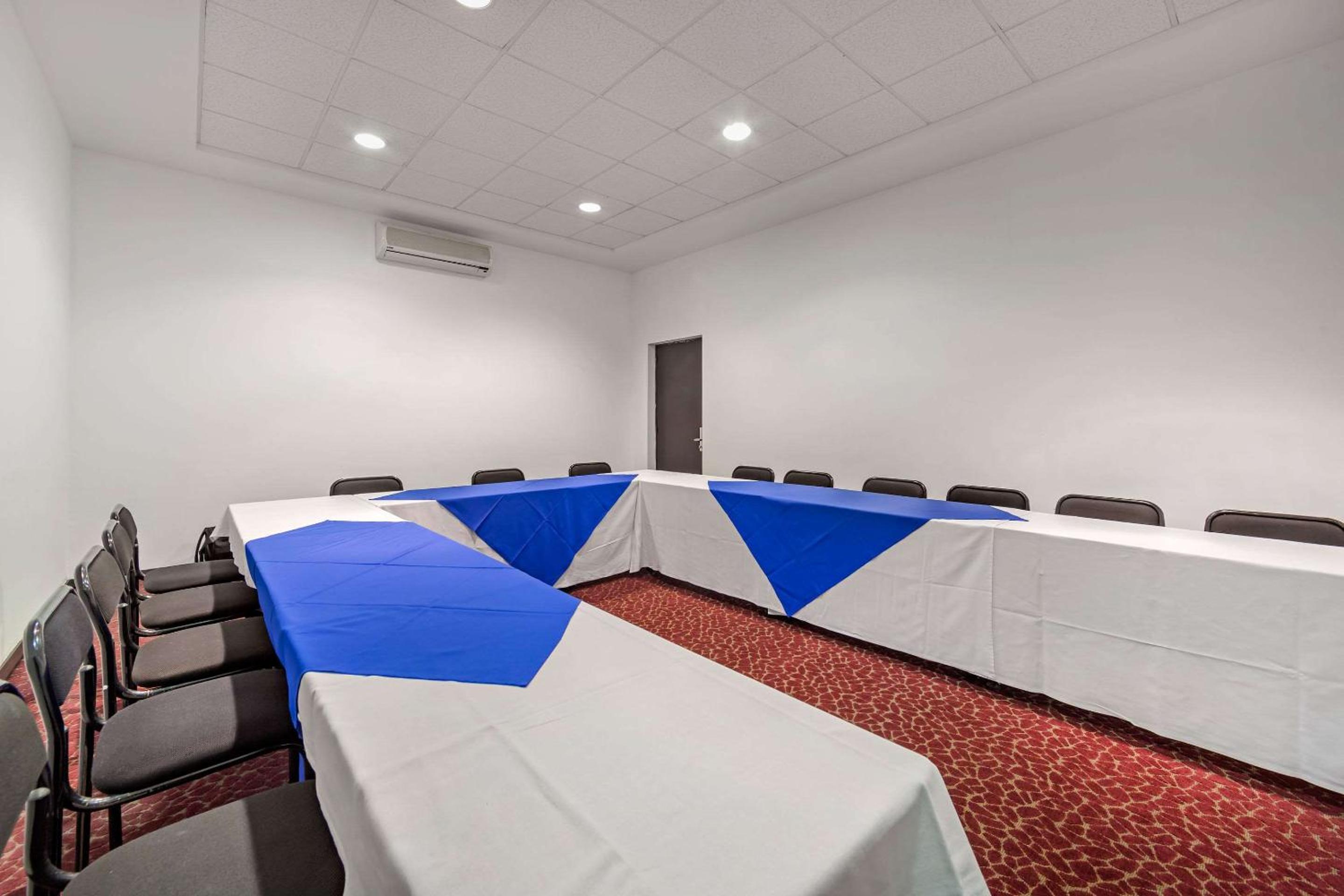 Comfort Inn Morelia - Property Image 32
