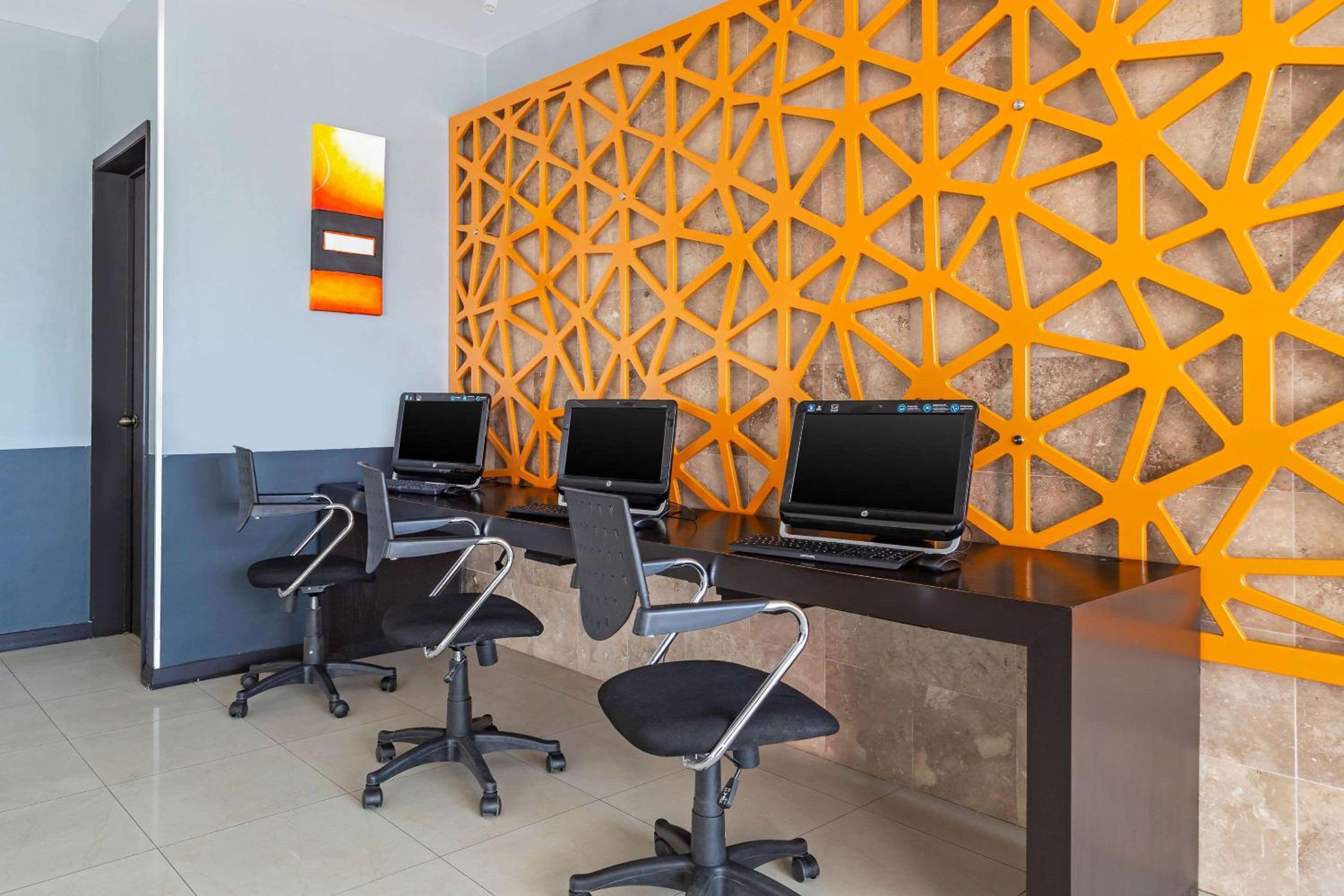 Comfort Inn Morelia - Property Image 22