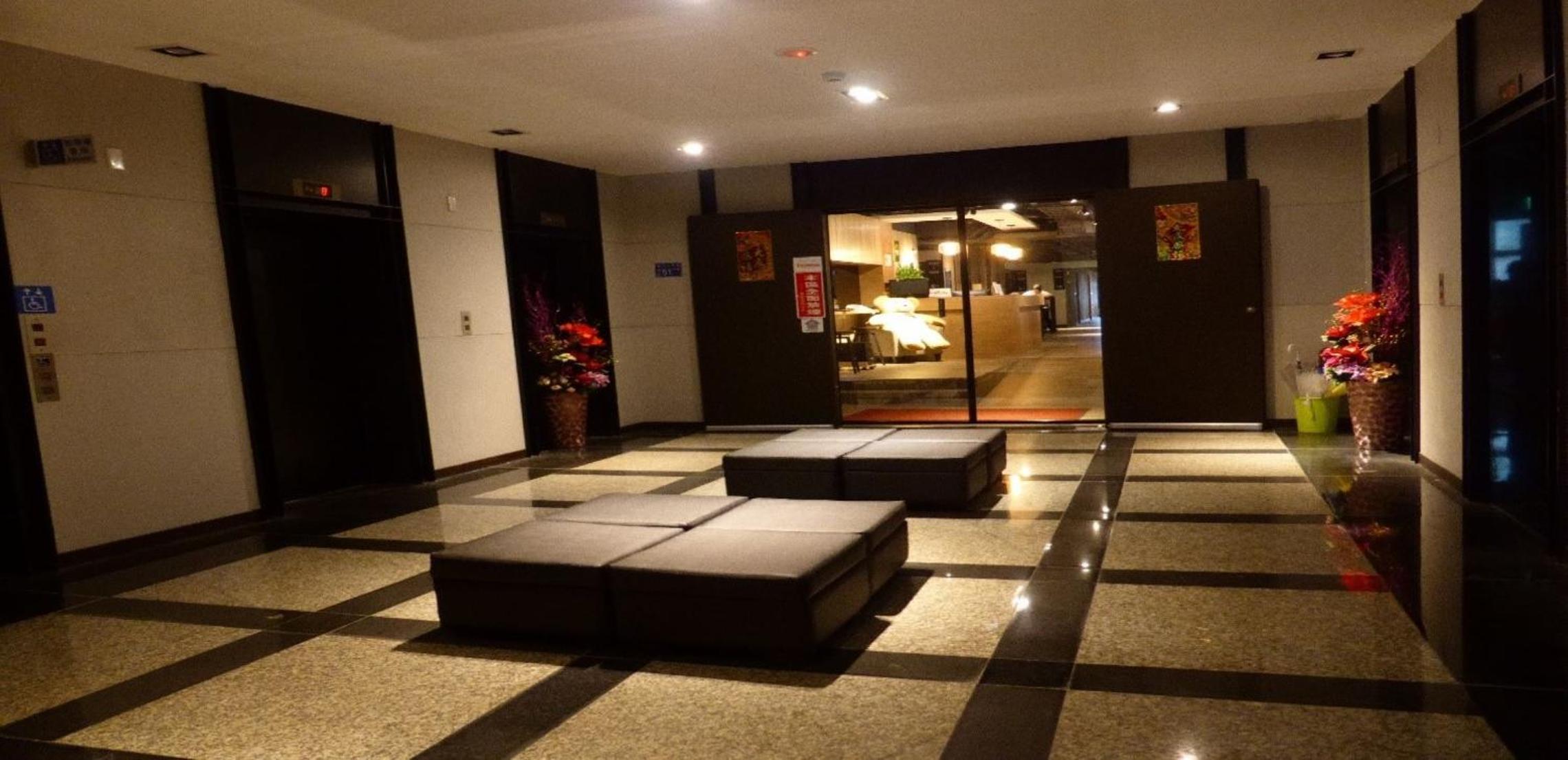 Taoyuan Vacations - Honest  Warm Hotel - Property Image 6