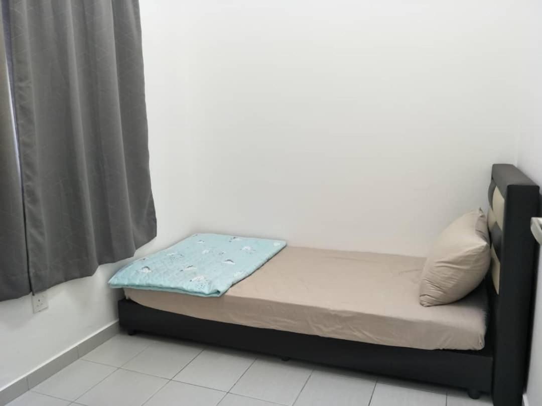 Enjoy Cozy 2 Room Condo at Mesahill Nilai (15 mins to KLIA) photo 4