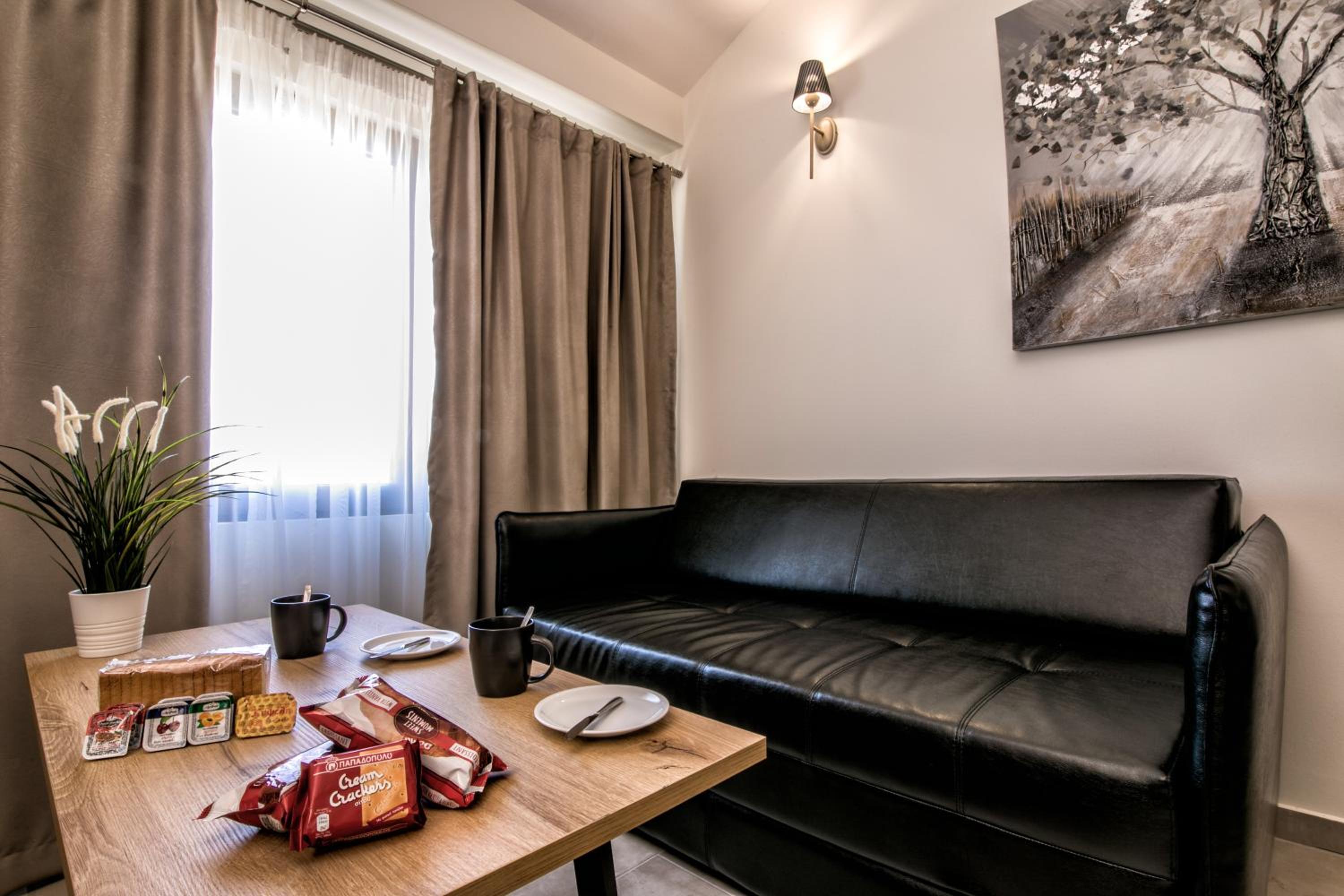 Ask Cozy Rooms view 2
