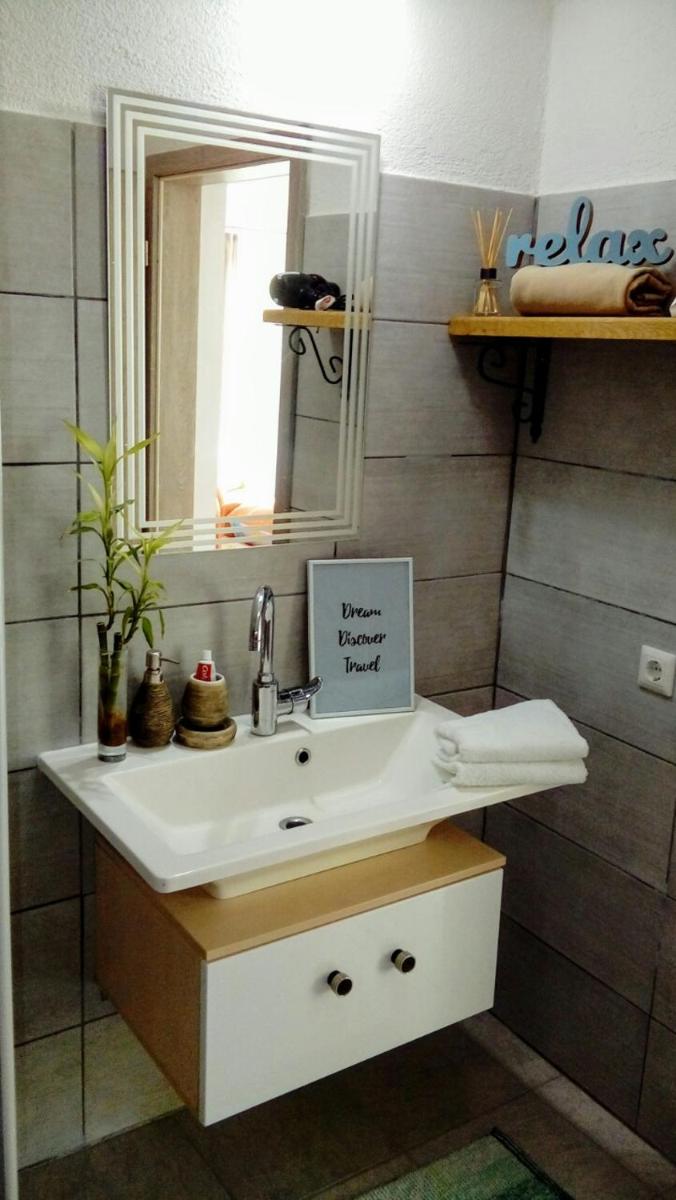 Anur Apartment