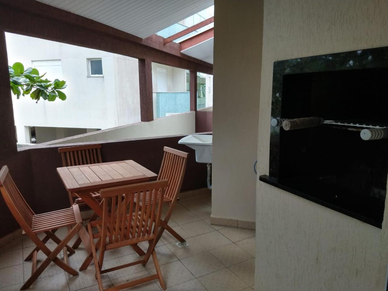 Residencial Melfi 3 - Apto 08 - Lateral
