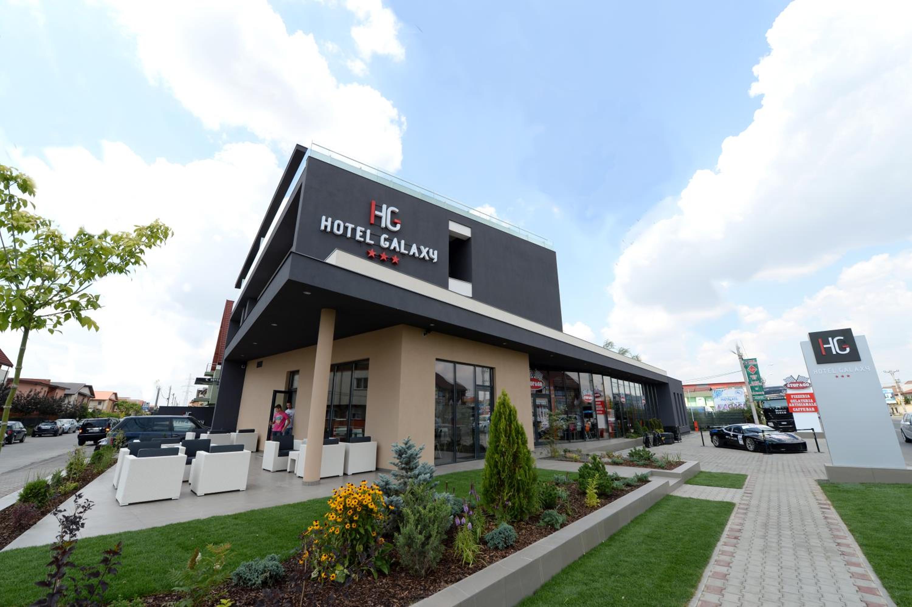 Hotel Galaxy - Image 1