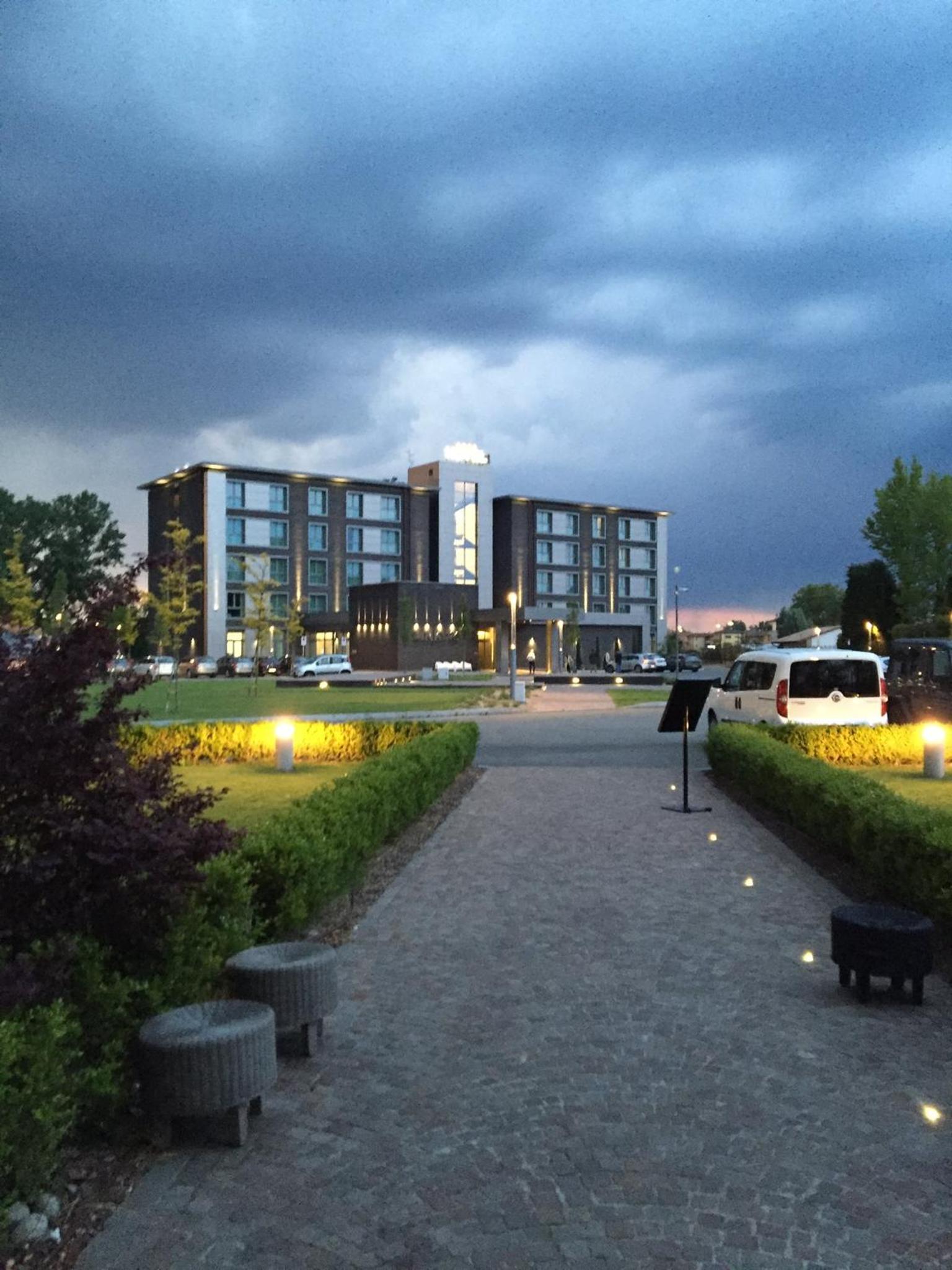 Hotel Link124 Hotel - Image 1