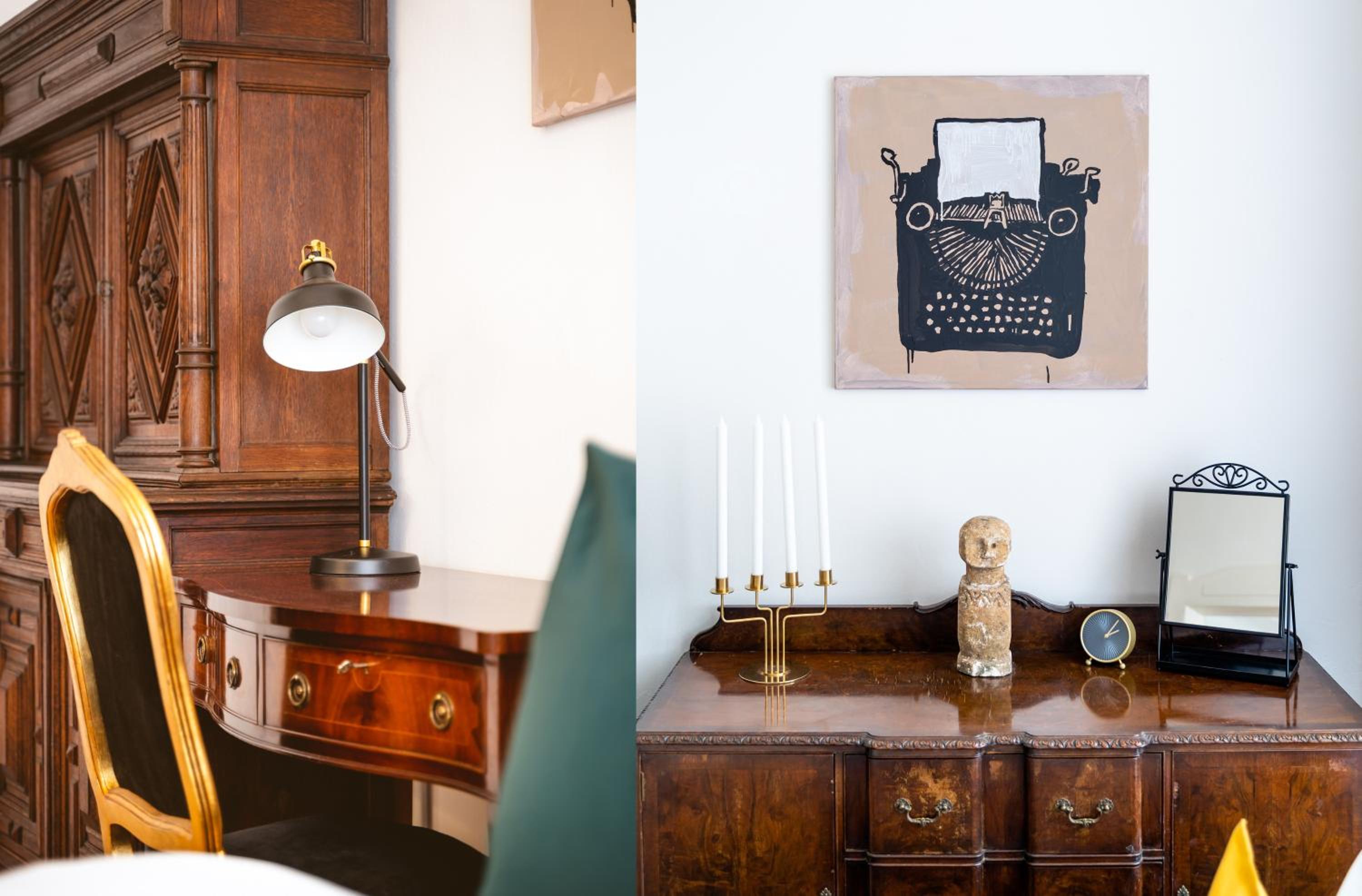 Kafka Apartment 4BR+2bath Old Town