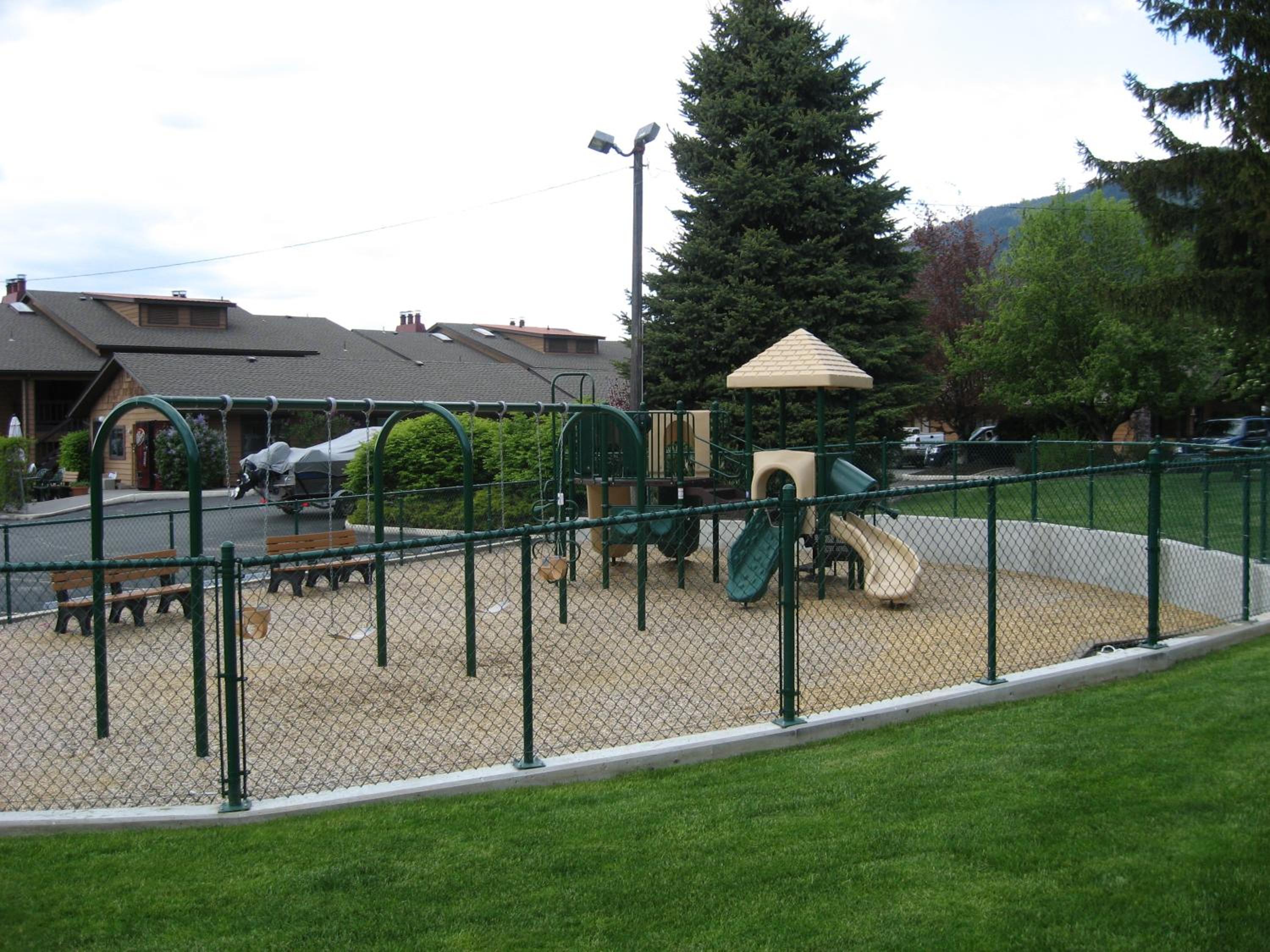 Pend Oreille Shores Resort - Property Image 11