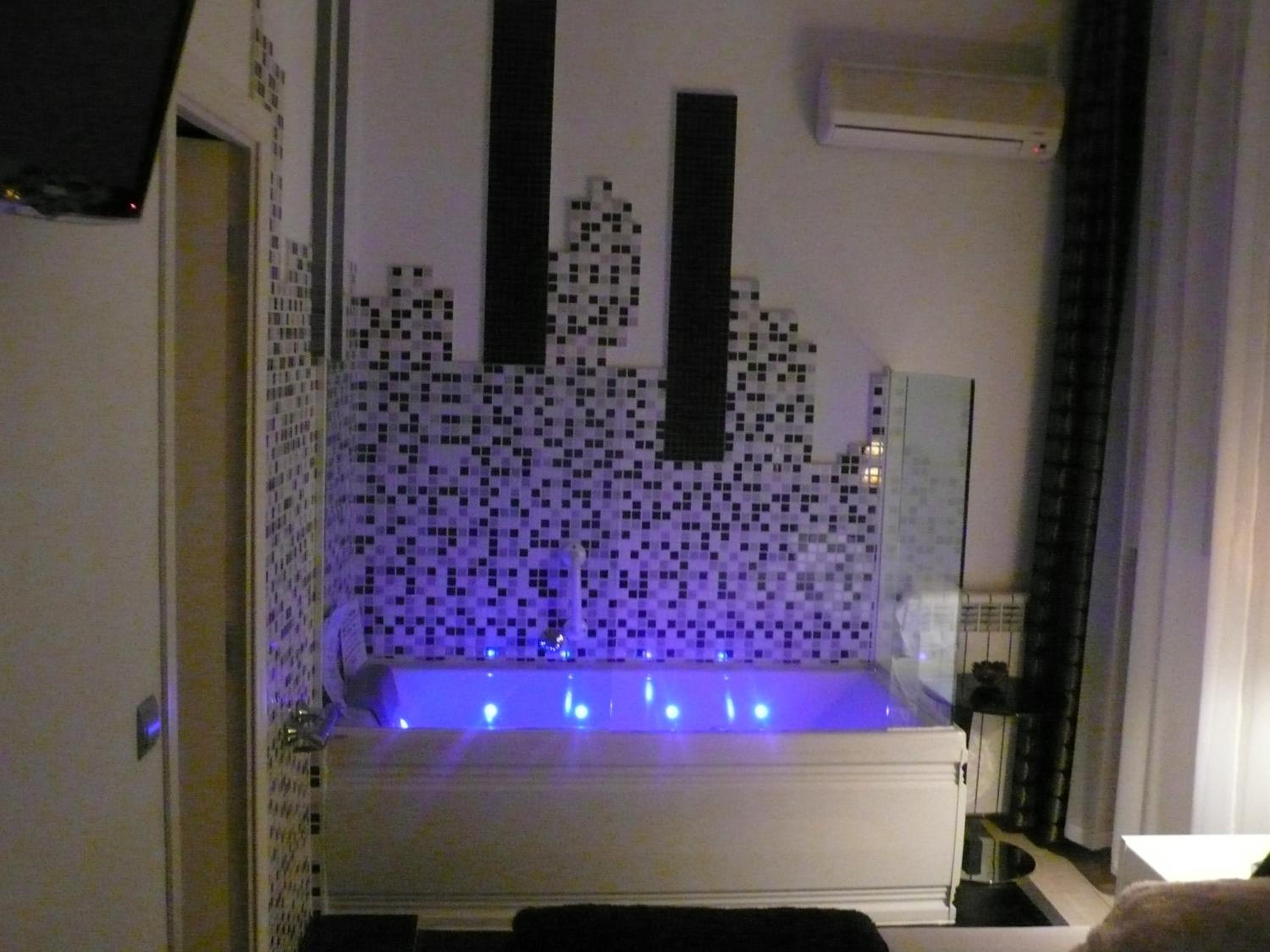 Photo 26