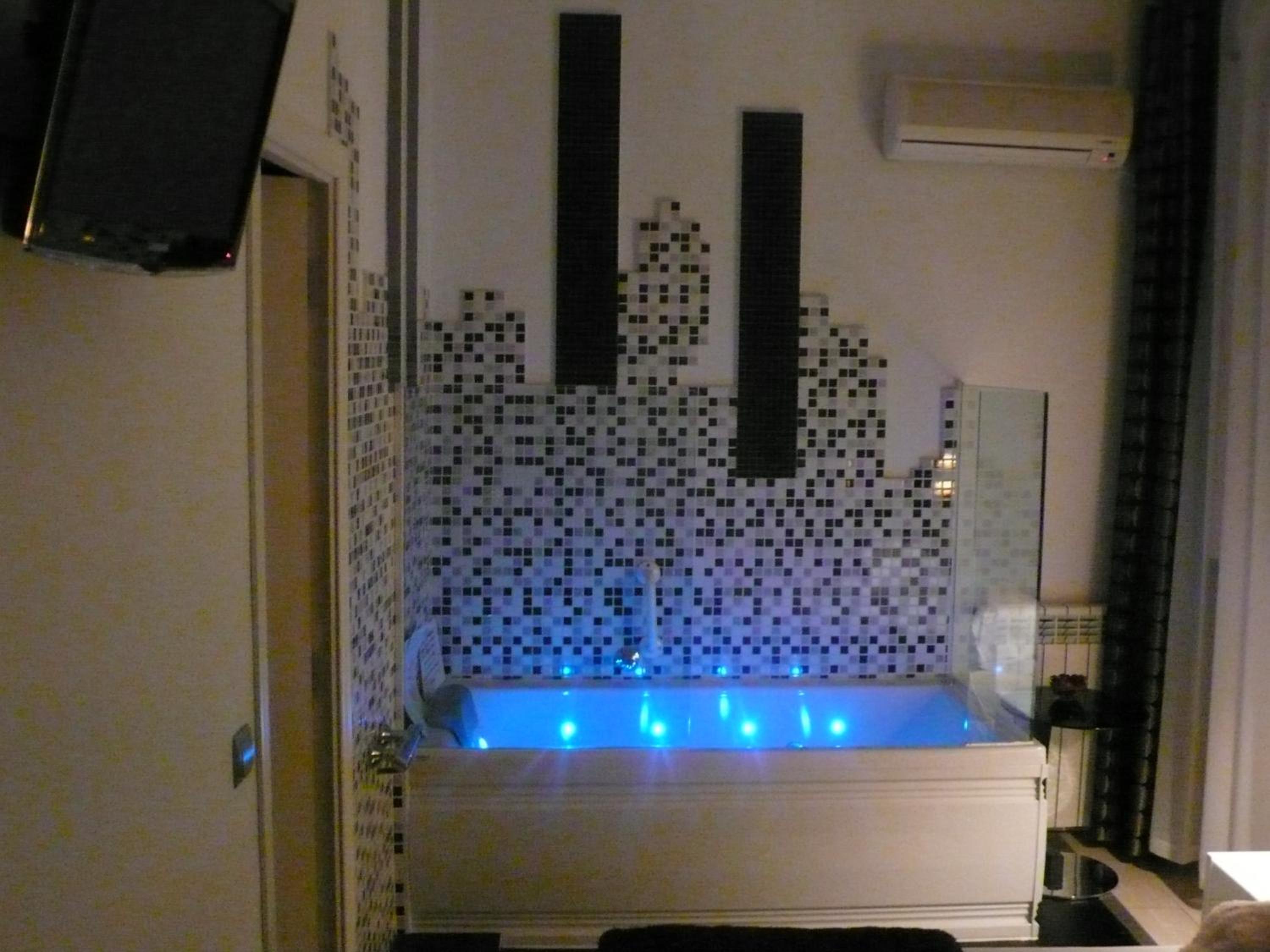 Photo 31