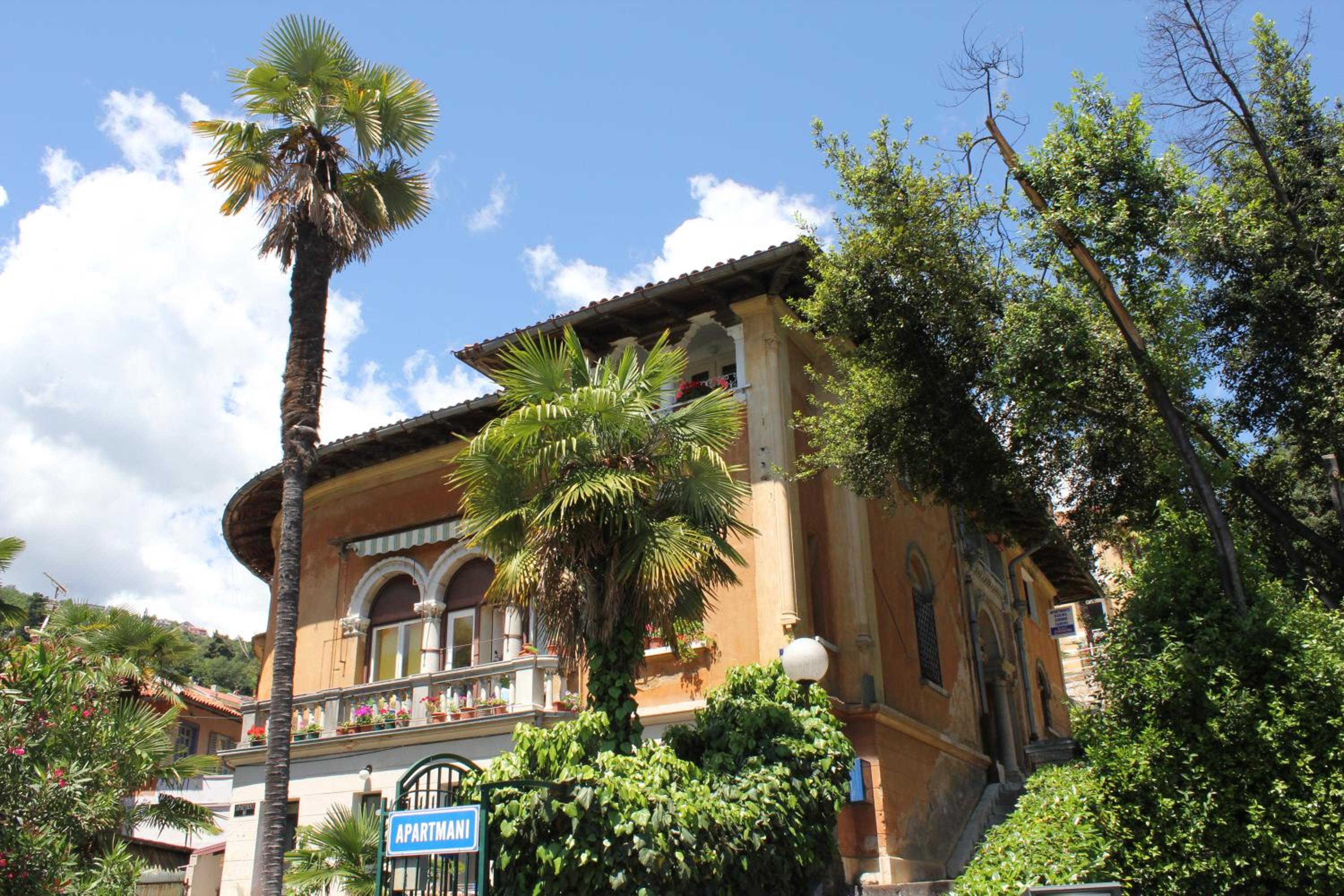 Hotel Apartments Ines Komel - Image 1