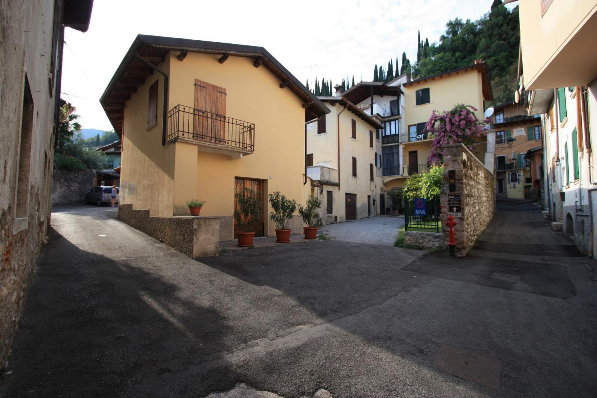 Casa Marsilva - holiday apartment with roof terrace, near the lake view 2