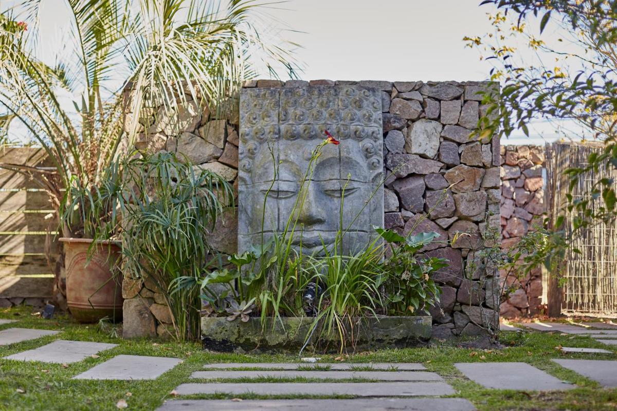 Villa Juana Bungalows & Suites view 3