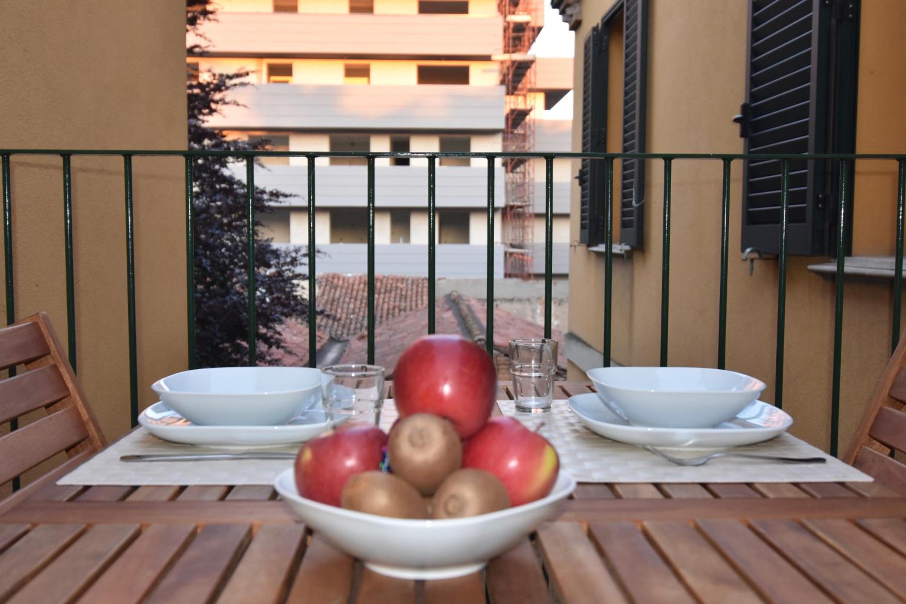 Emilia Suite view 3