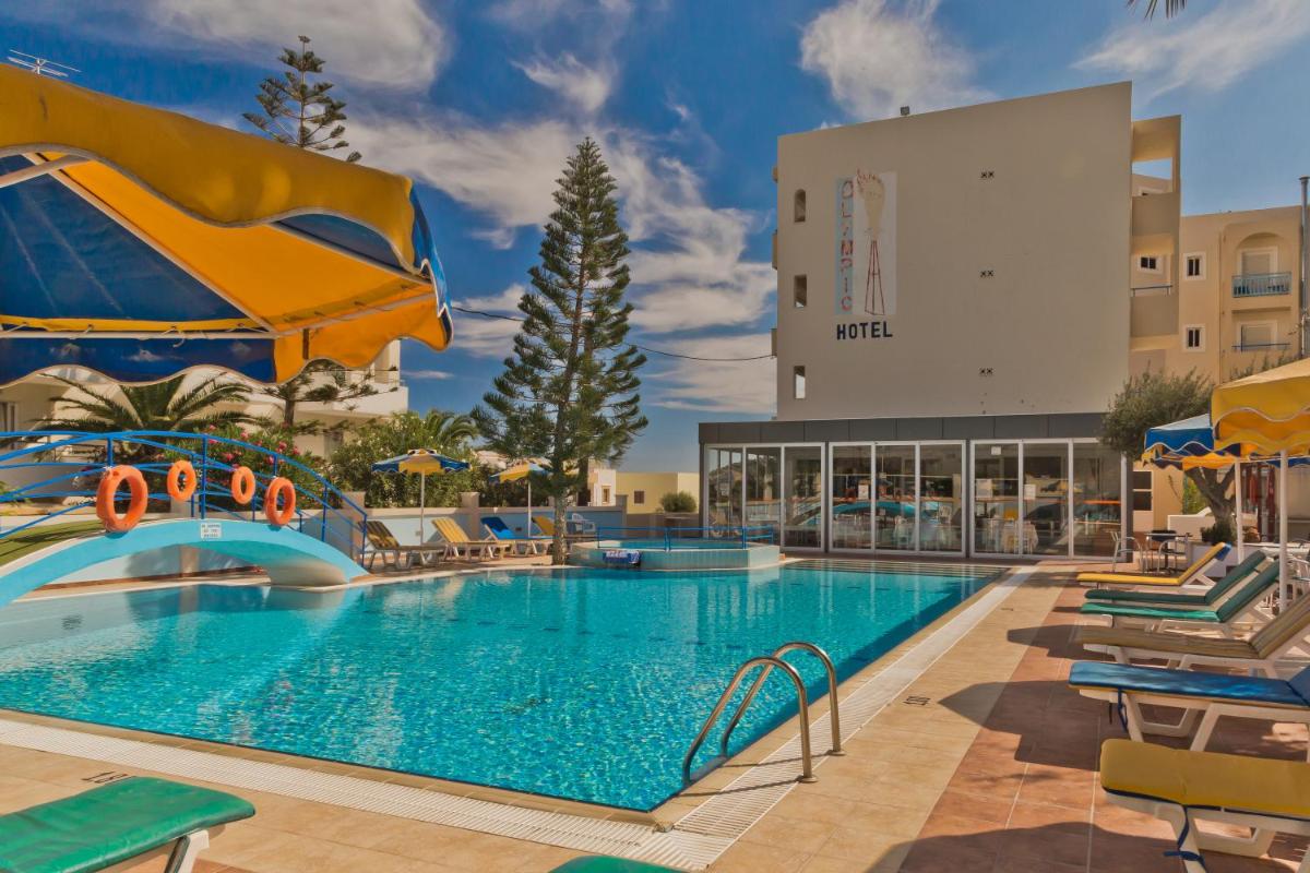 Olympic Hotel en Karpathos Town — children's play area