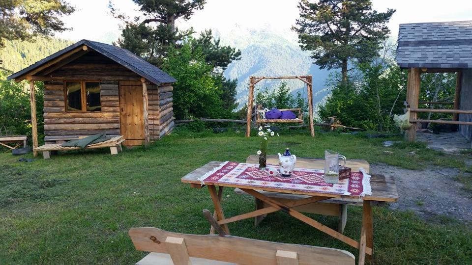 Heshkili huts and cabins Svaneti