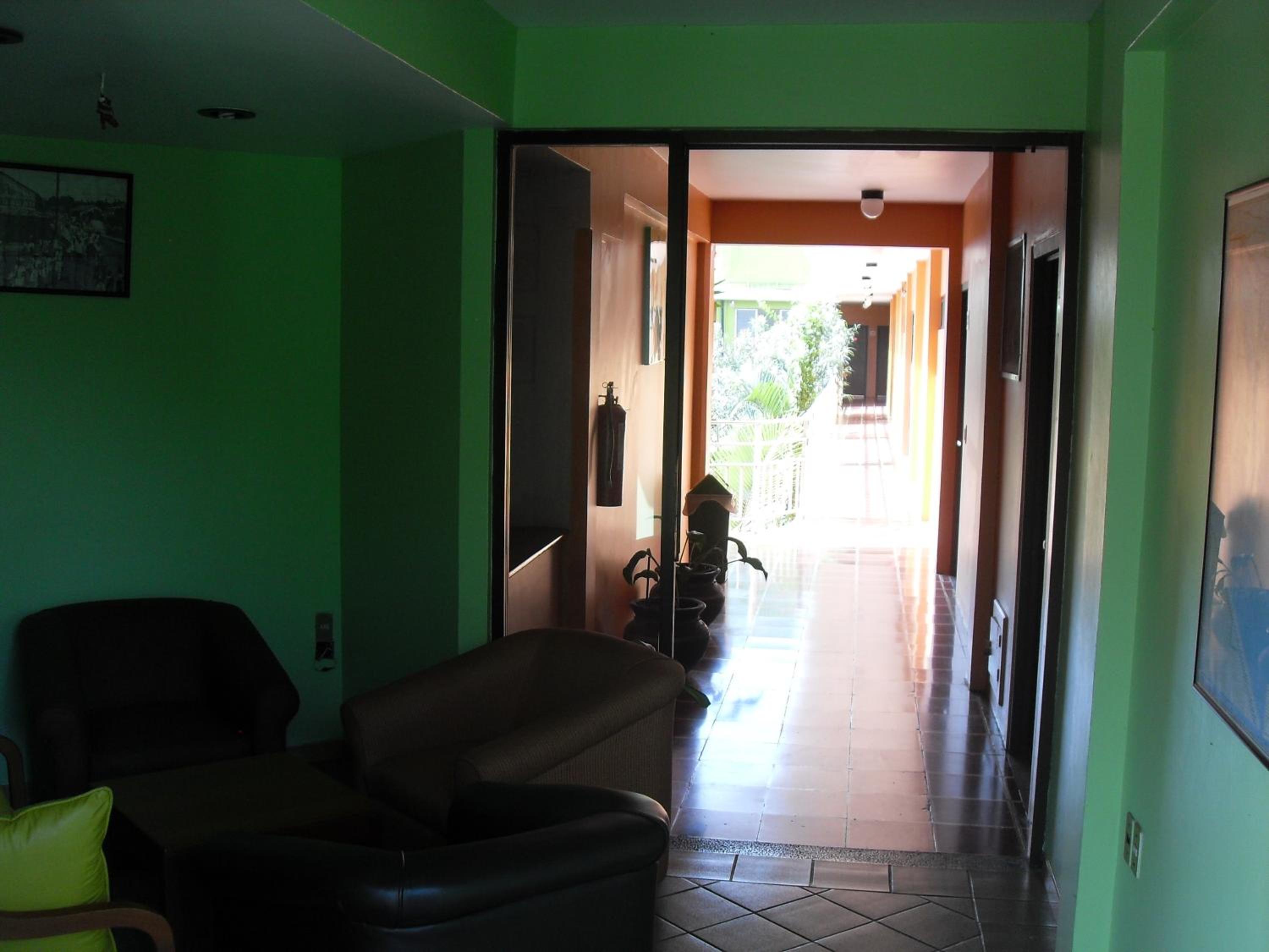 Lobby & Reception