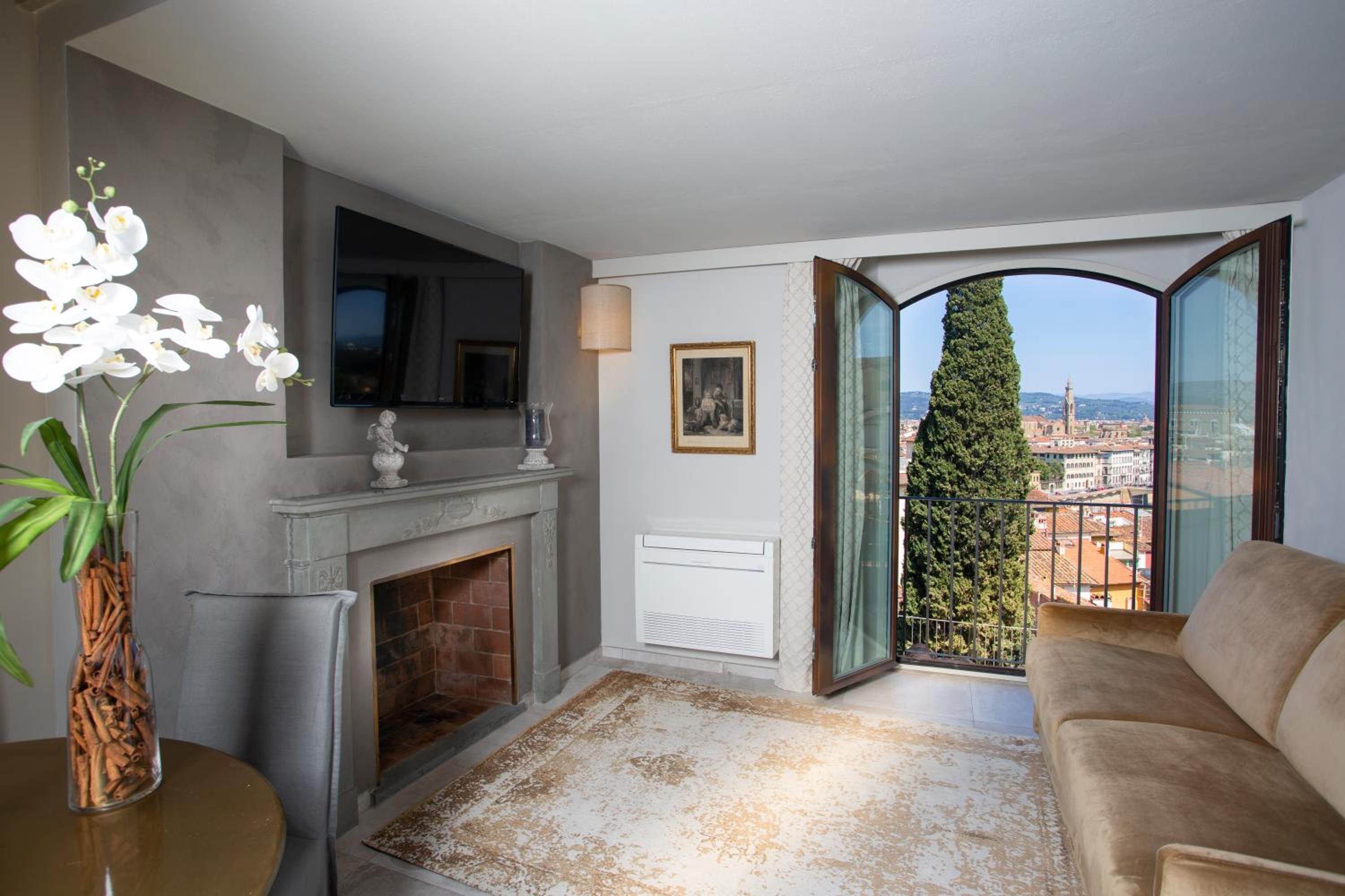 Il Cipresso Home Tower QK Costa 58