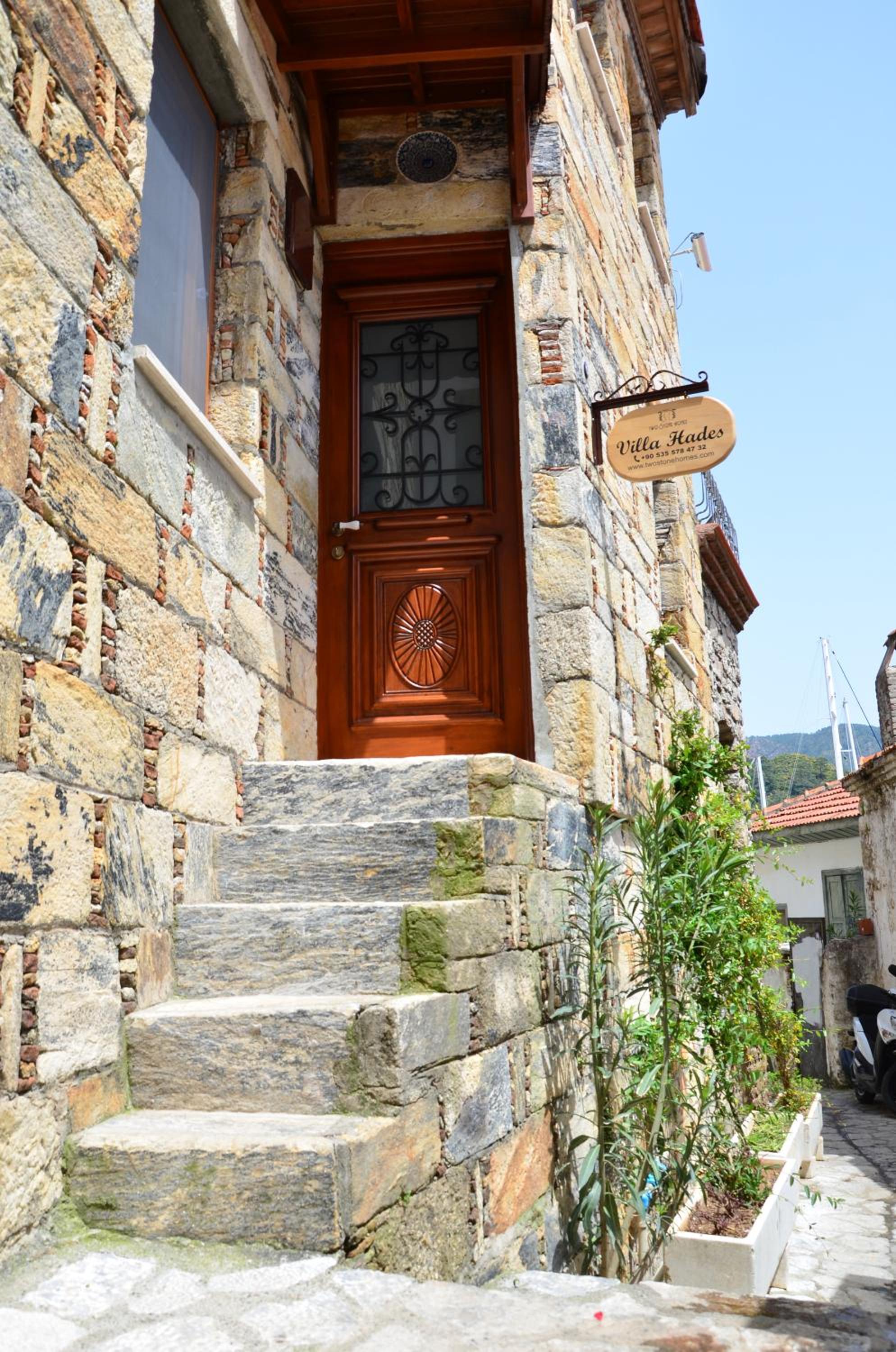 Two Stone Homes Hades view 3
