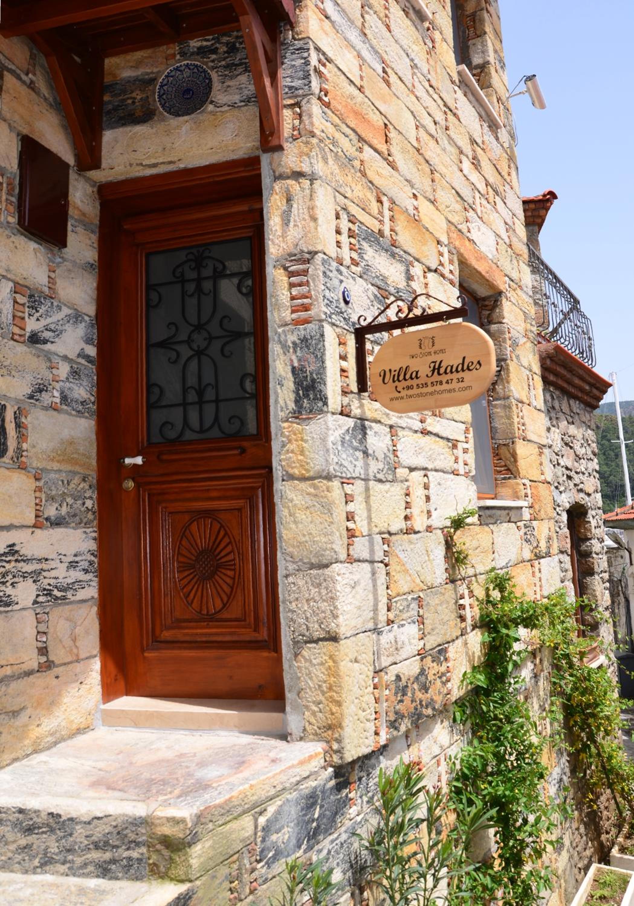 Two Stone Homes Hades view 2