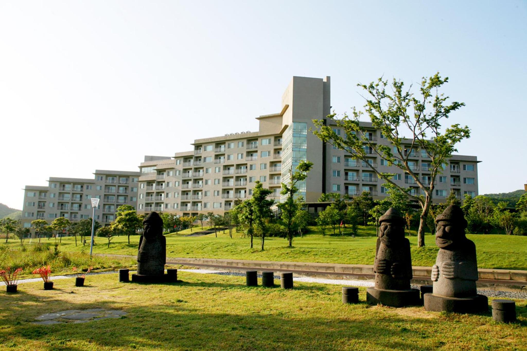 Jeju Vacations - Hanwha Resort Jeju - Property Image 11