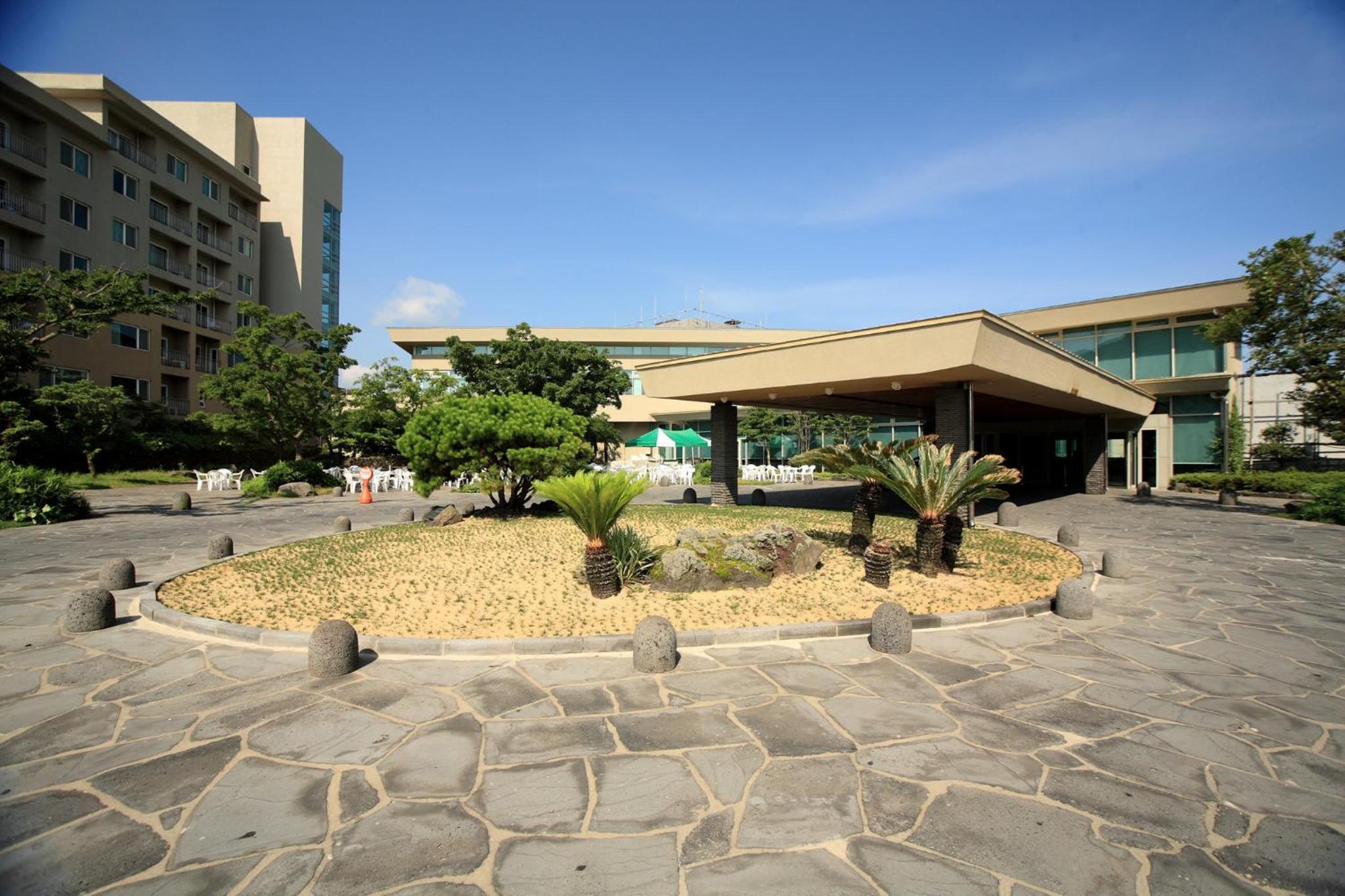 Jeju Vacations - Hanwha Resort Jeju - Property Image 5
