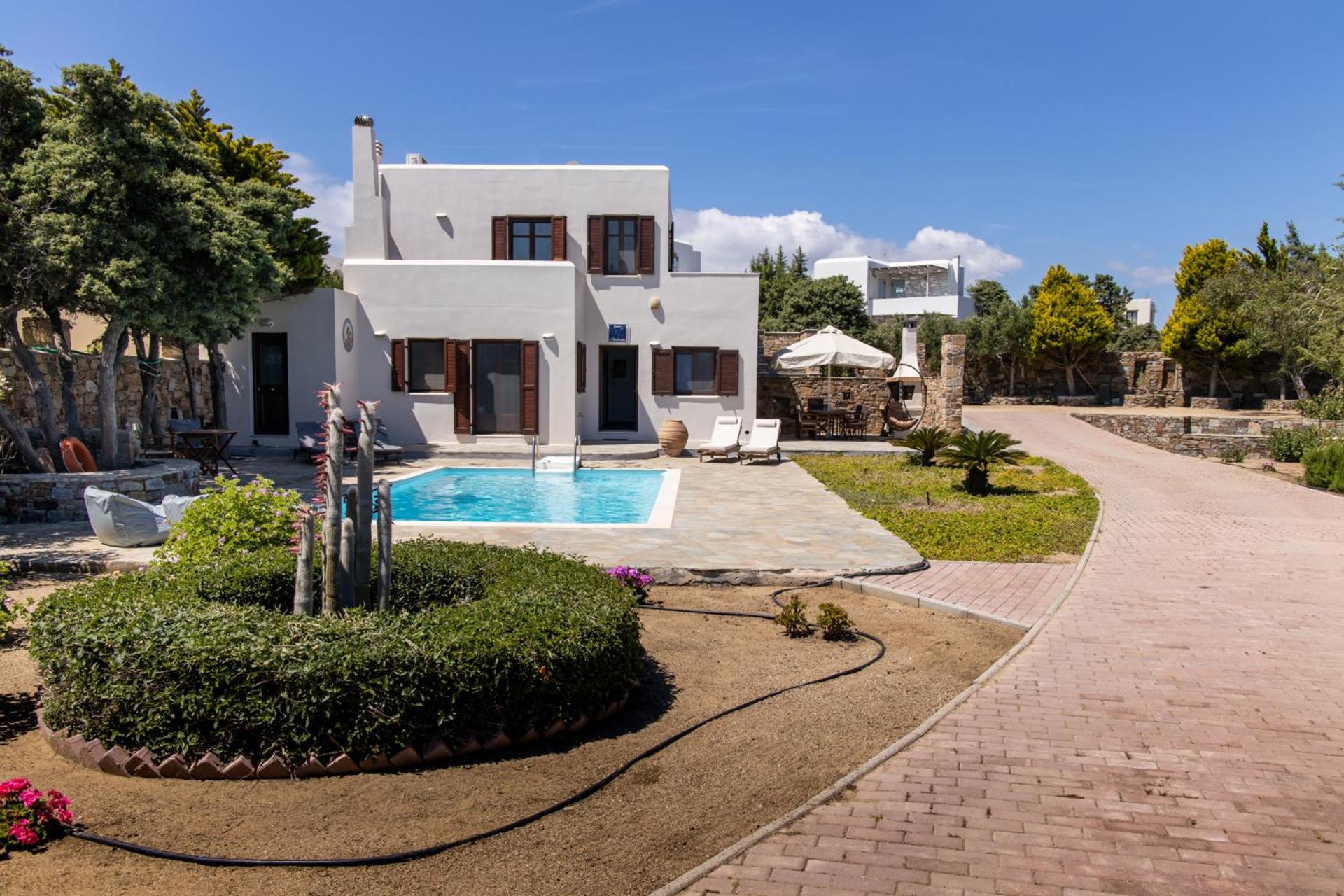 Fabulous Holiday Villa in Naxos Island