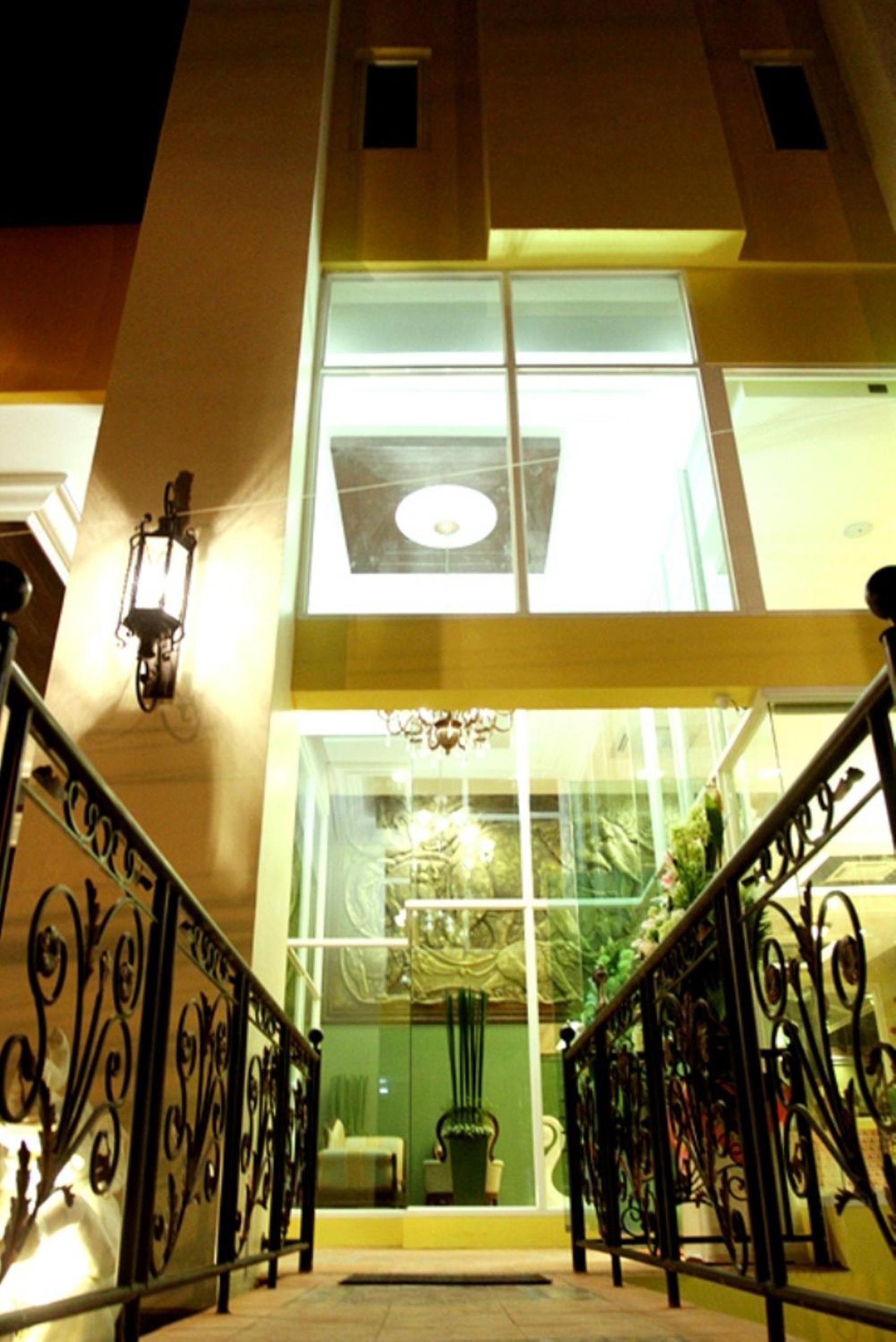 Chour Palace Hotel