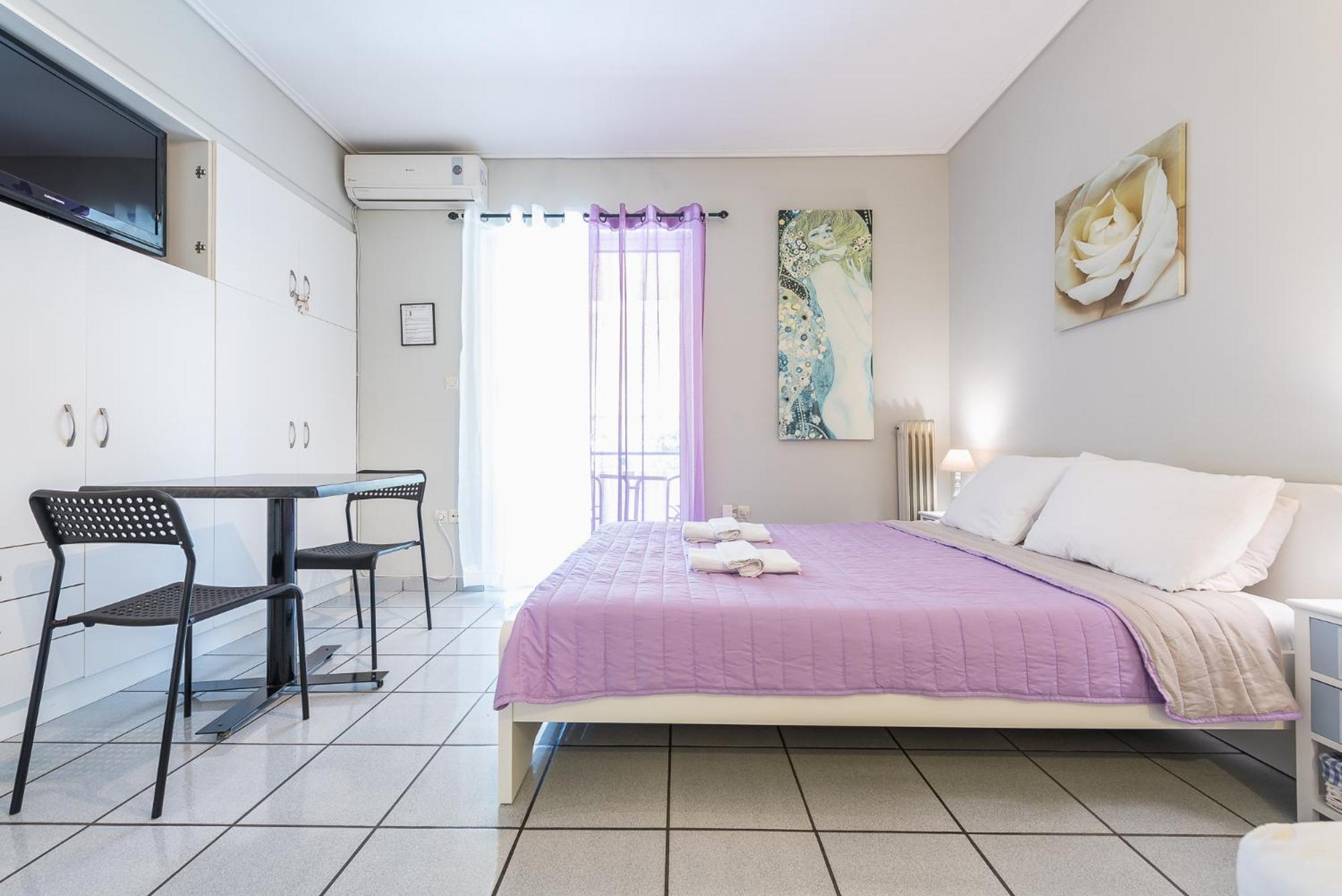 Zenios Kisamos-Pretty comfy studio