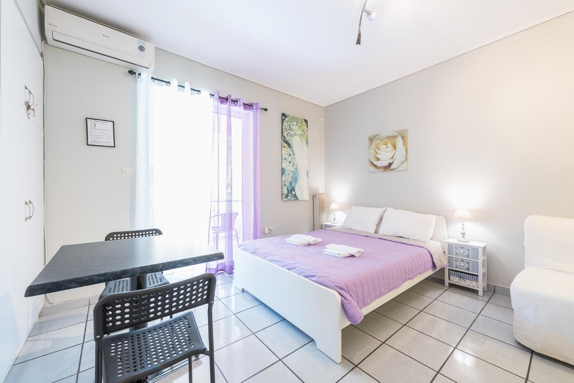 Zenios Kisamos-Pretty comfy studio