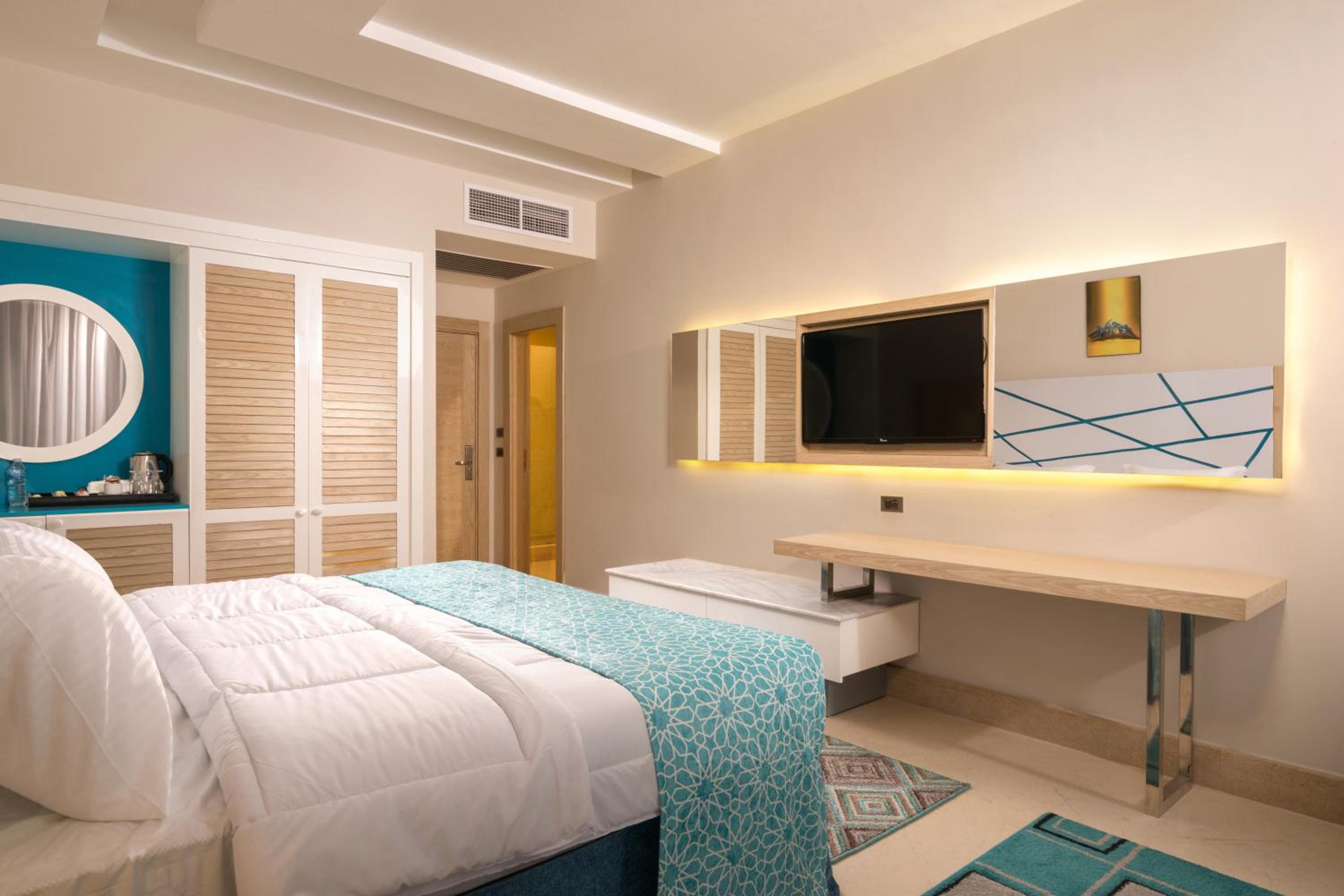 Gravity Hotel & Aqua Park Sahl Hasheesh Families and Couples Only view 4