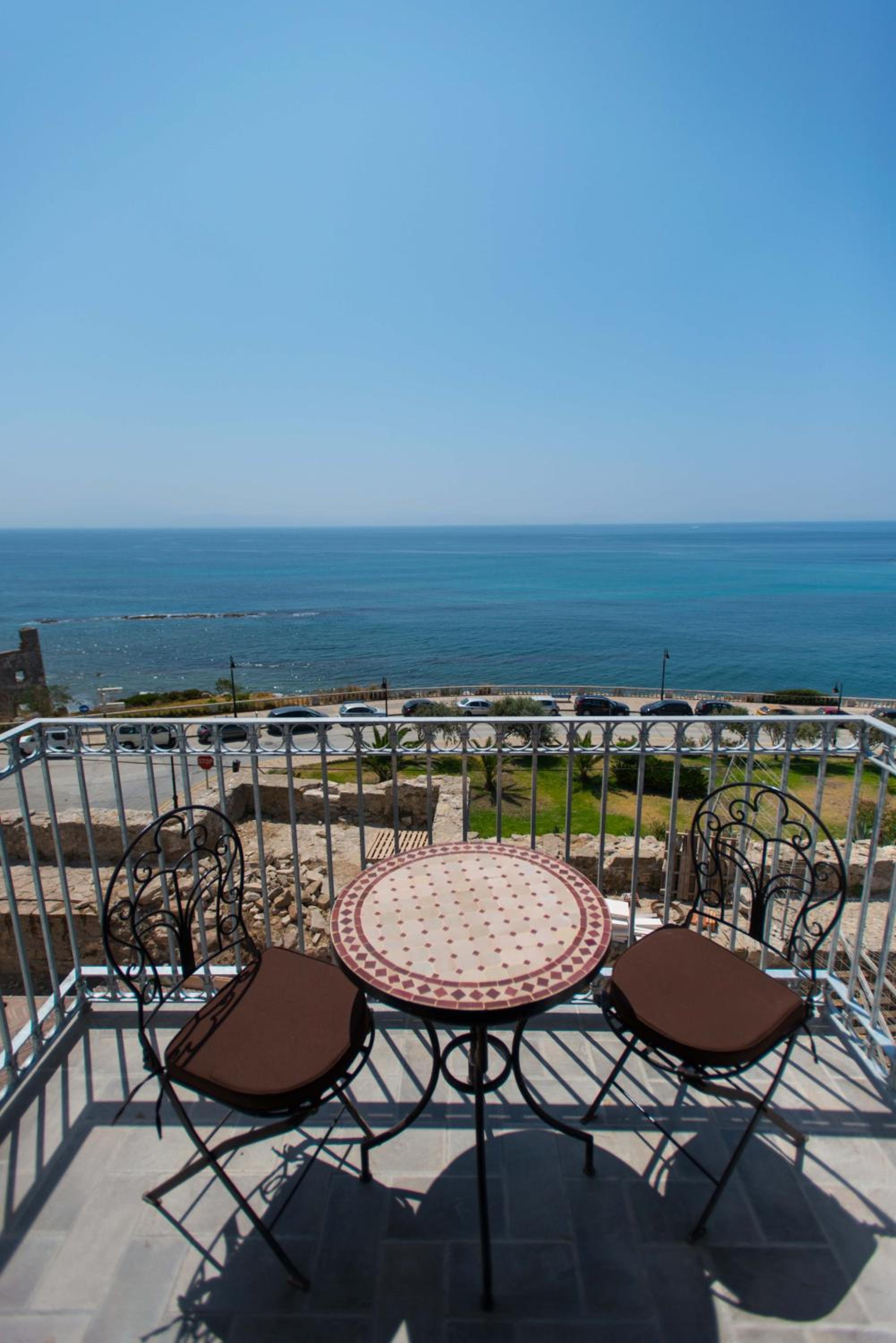 Apartamentos La Residencia Tarifa