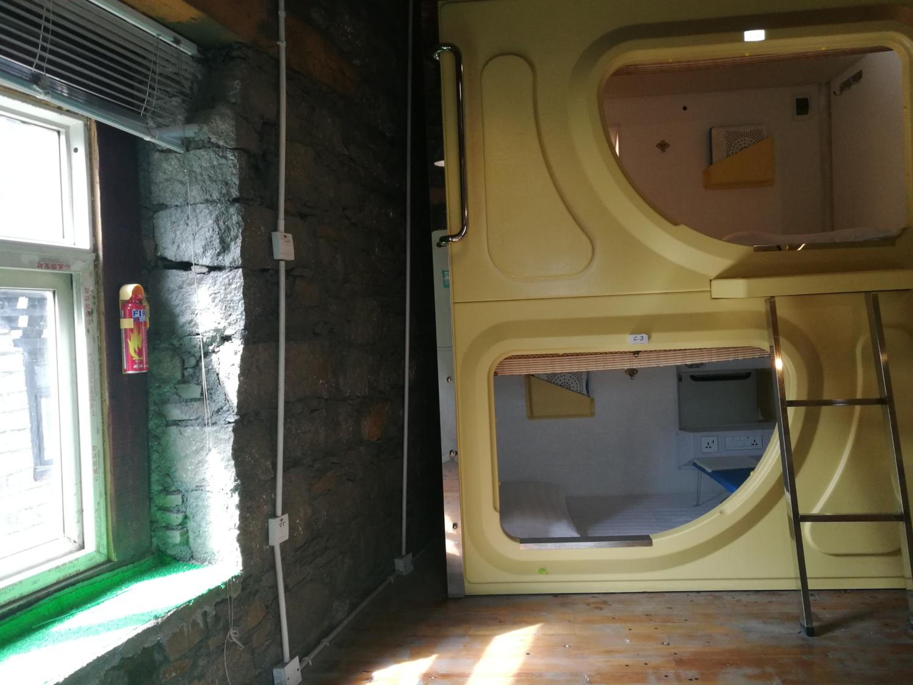 No.9 Space Capsule Youth Hostel