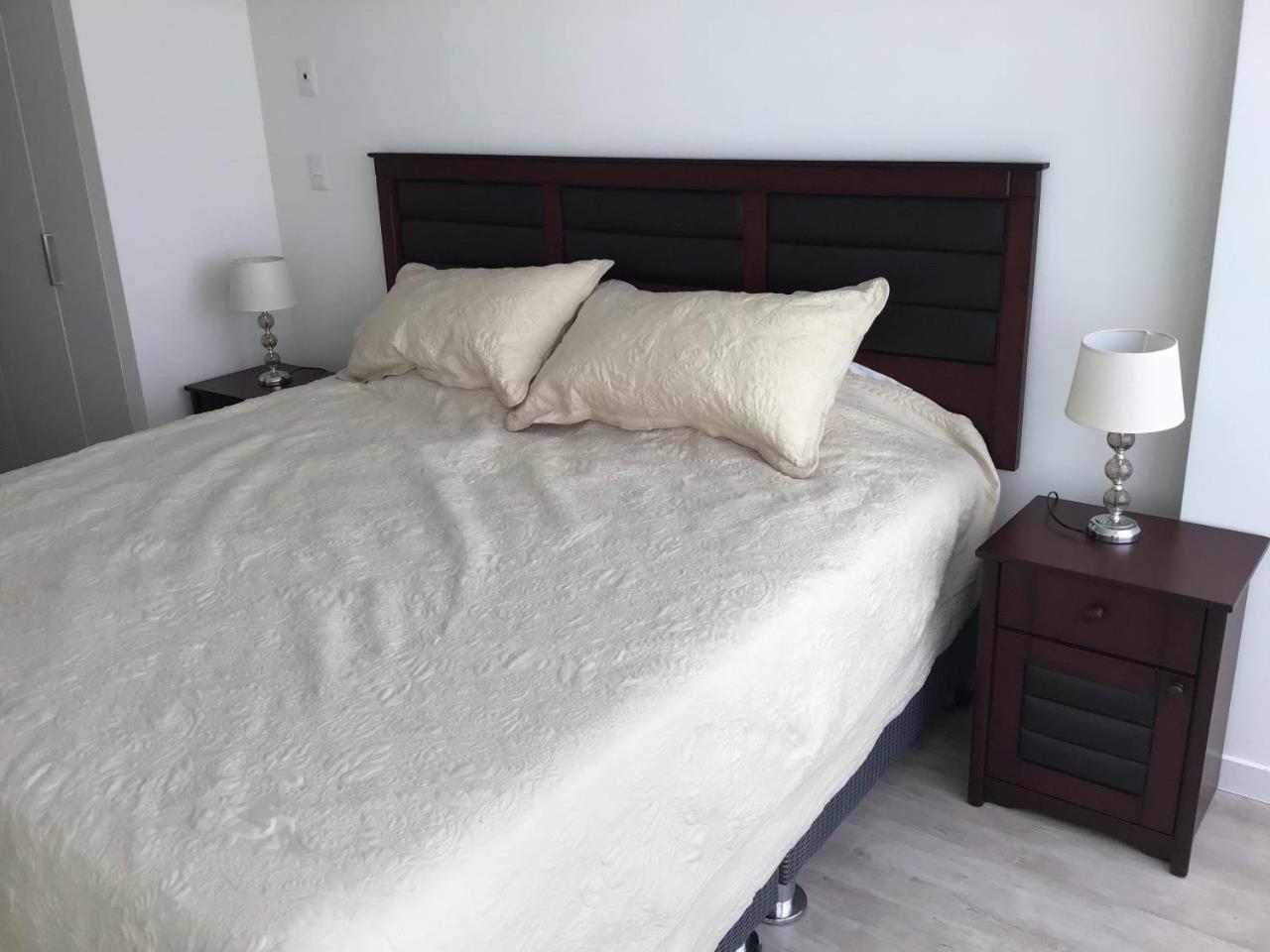 Moderno departamento Miraflorino con aire acondicionado view 4